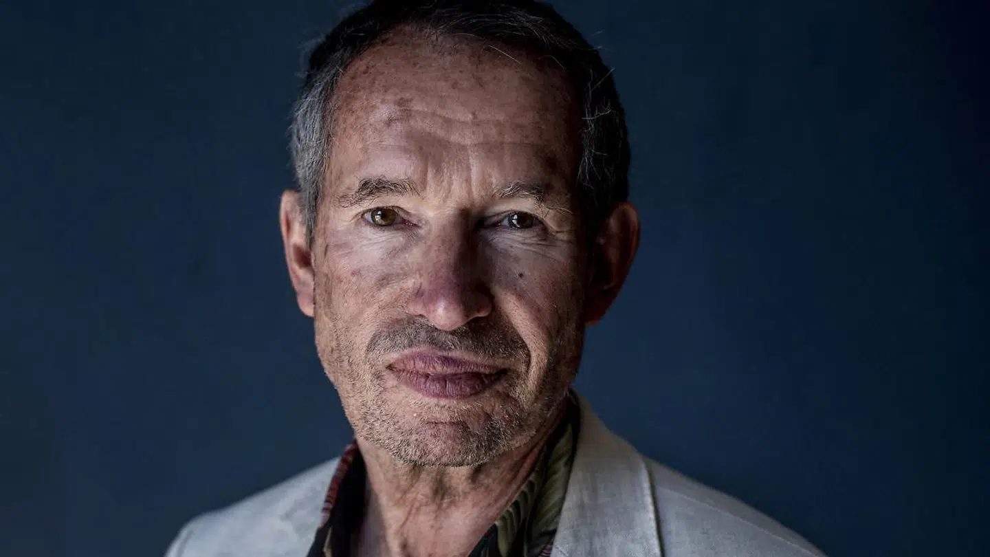 Carsten Jensen revser regeringen i tysk avis