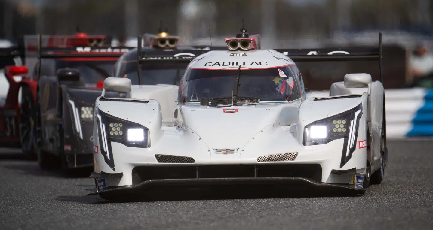 Kevin Magnussen og Renger van der Zande blev natten til lørdag nummer to i sjette afdeling af det amerikanske IMSA-mesterskab.