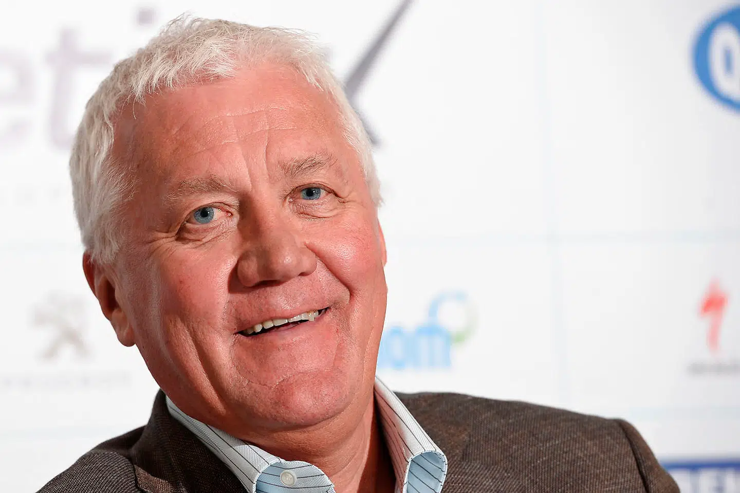 Deceuninck-Quick-Step-holdboss Patrick Lefevere har skabt drama omkring sit hold ved at så tvivl om stjernen Sam Bennetts forklaringer.