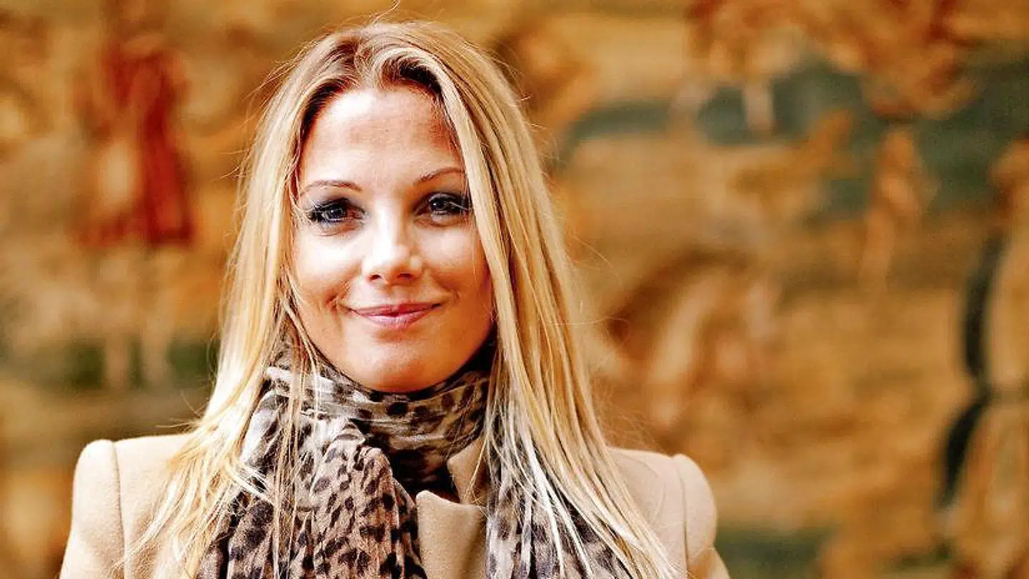 Caroline Fleming er kommet op at toppes med sin søster, hvilket nu har sendt selskabet bag Valdemars Slot til tvangsopløsning.