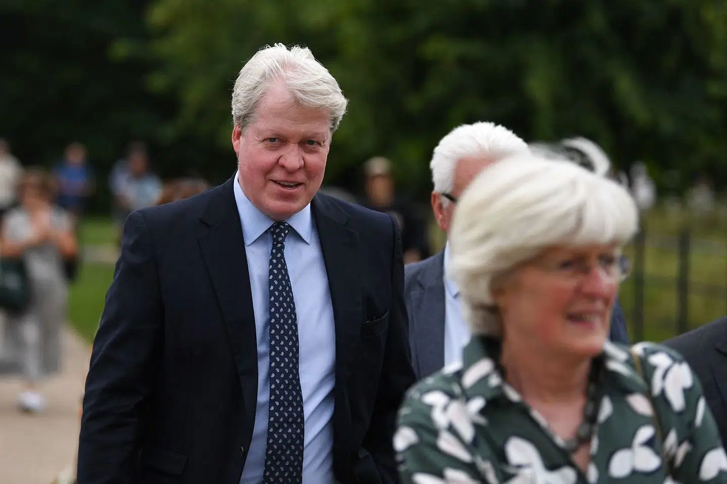 Også Dianas søskende var mødt op. Her er det hendes bror, Charles Spencer. (Photo by DANIEL LEAL-OLIVAS / AFP)