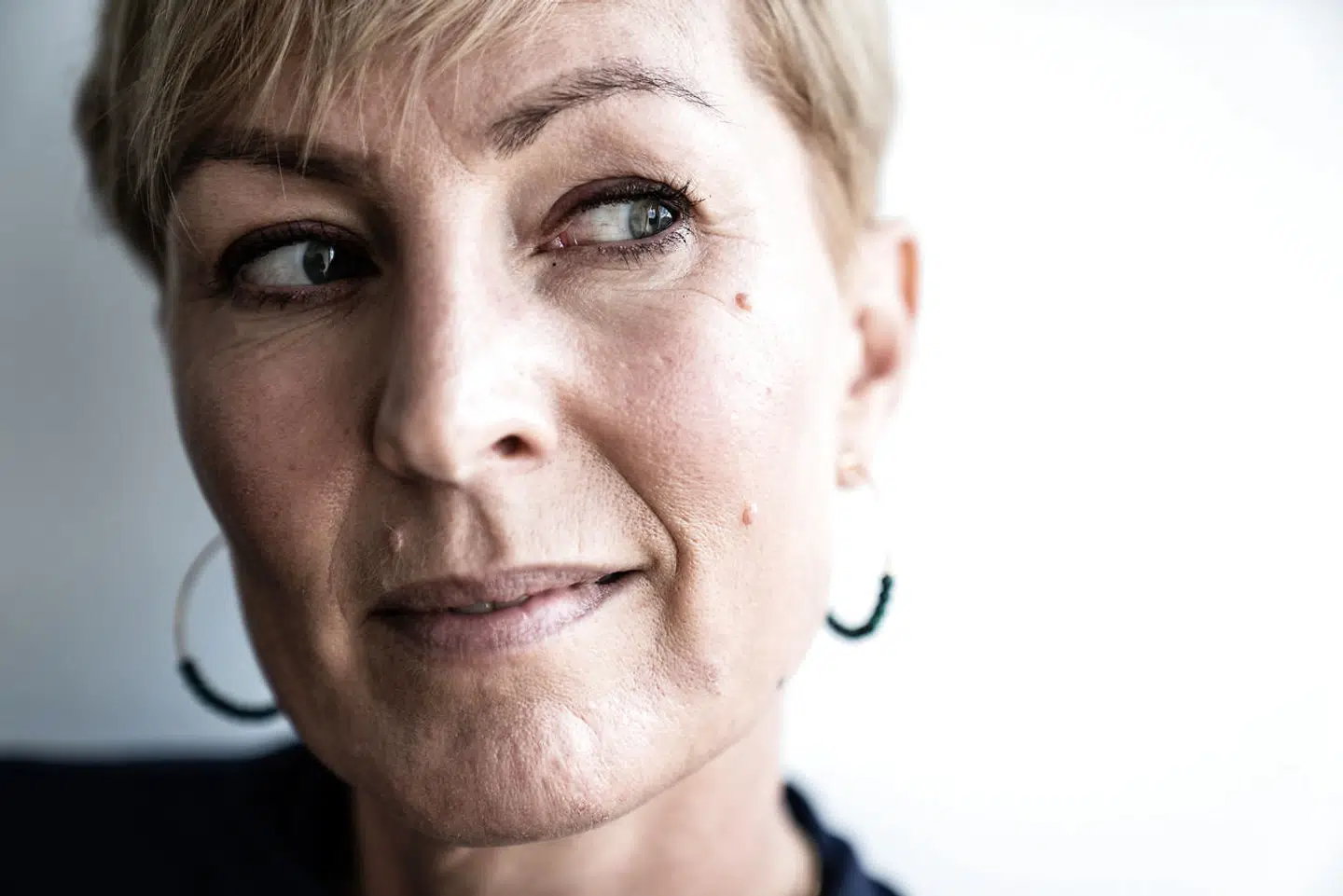 Journalist og studievært Cecilie Beck vil gerne give sin mening til kende i sådan en debat her, fordi den er vigtig og så er den tværpolitisk, lyder det fra hende.