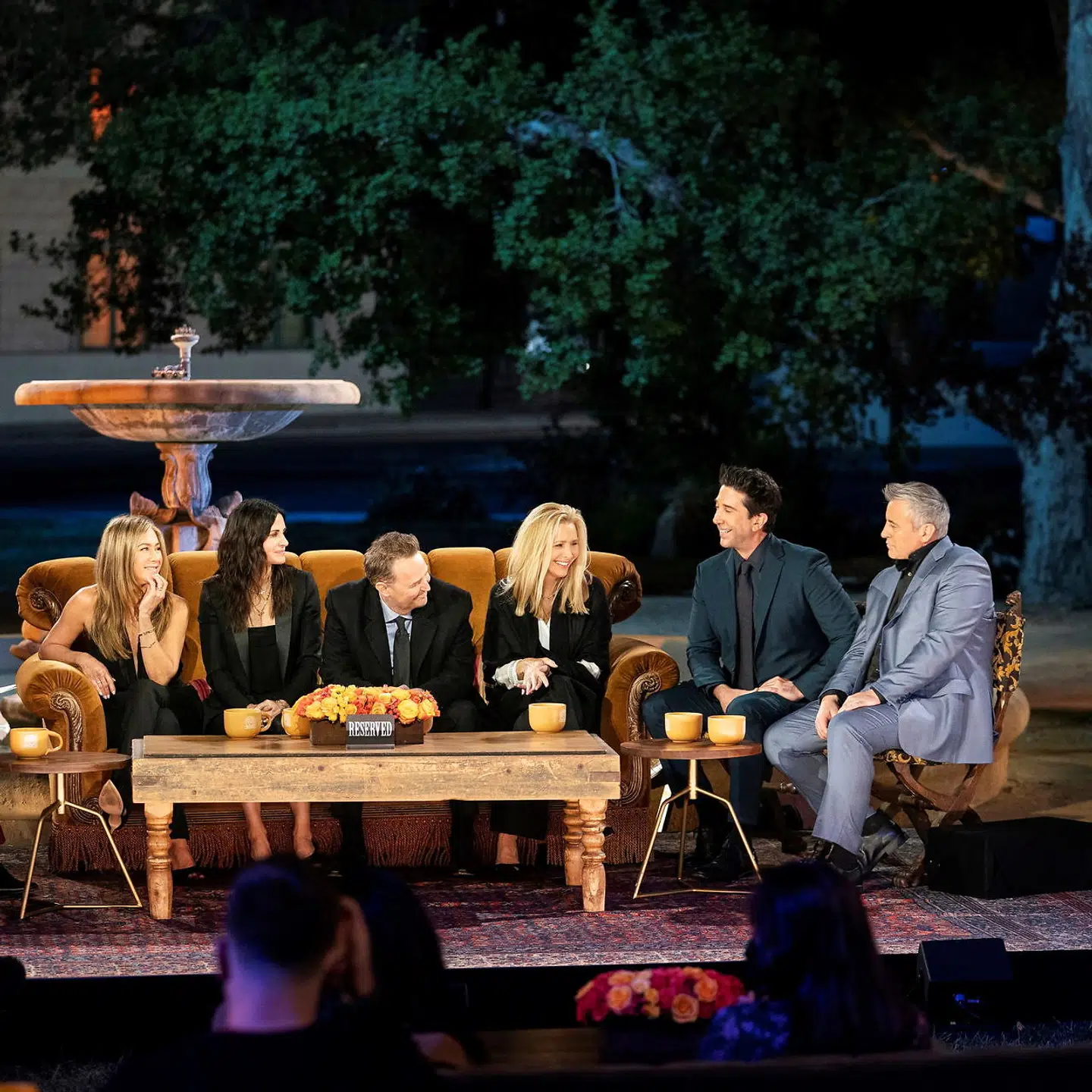 epa09231502 An undated handout photo made available by HBO Max shows the cast of the US series 'Friends' (L-R) Jennifer Aniston, Courteney Cox, Matthew Perry, Lisa Kudrow, David Schwimmer and Matt Leblanc during the special 'Friends: The Reunion' Los Angeles. The retrospective meeting combines interviews and intimate moments between the actors of this comedy. Seventeen years after their goodbye, the six stars of 'Friends' reunited in the special program that premieres on HBO Max on 27 May 2021. EPA/Terence Patrick HANDOUT ONLY AVAILABLE TO ILLUSTRATE THE ACCOMPANYING NEWS / MANDATORY CREDIT HANDOUT EDITORIAL USE ONLY/NO SALES