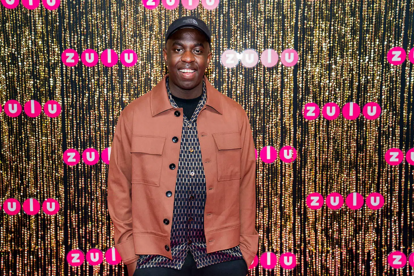 Melvin Kakooza og hans lillebror på den røde løber ved Zulu Awards i KB Hallen torsdag den 29. april 2021. (foto: Martin Sylvest/Ritzau Scanpix 2021).