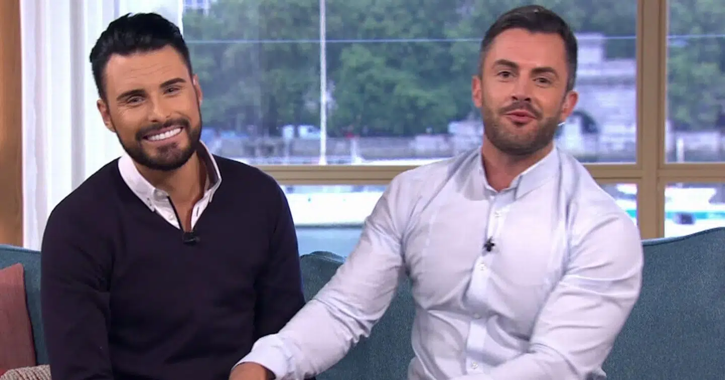 Rylan Clark-Neal og Dan Neal, da de sammen var værter på 'This Morning', som det første homoseksuelle par nogensinde.