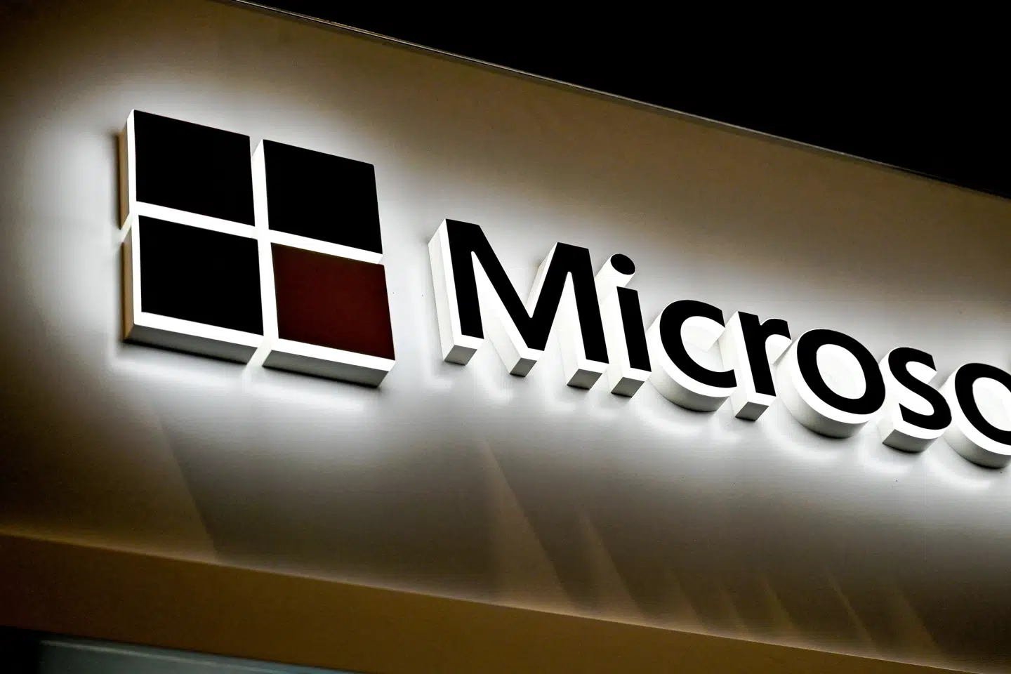 Microsoft udfordrer Apples forretningsmodel med nyt styresystem