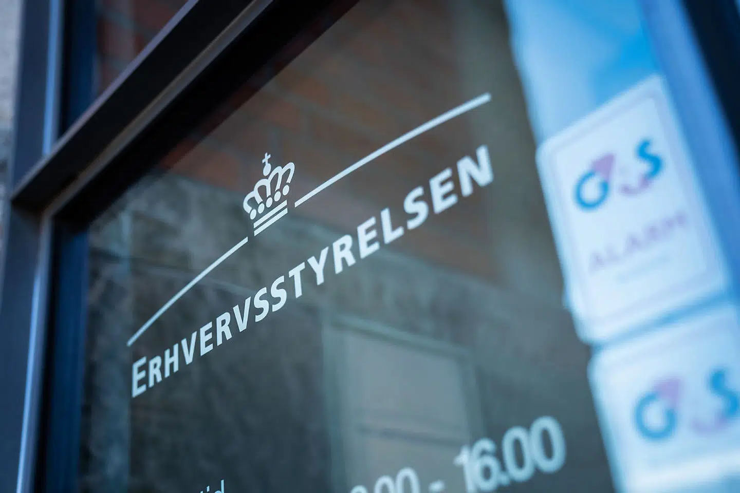 Erhvervsstyrelsen har haft problemer med deres IT-systemer. Det har skabt lange ventetider for selvstændigt erhvervsdrivende, som stod til at modtage coronastøtte.