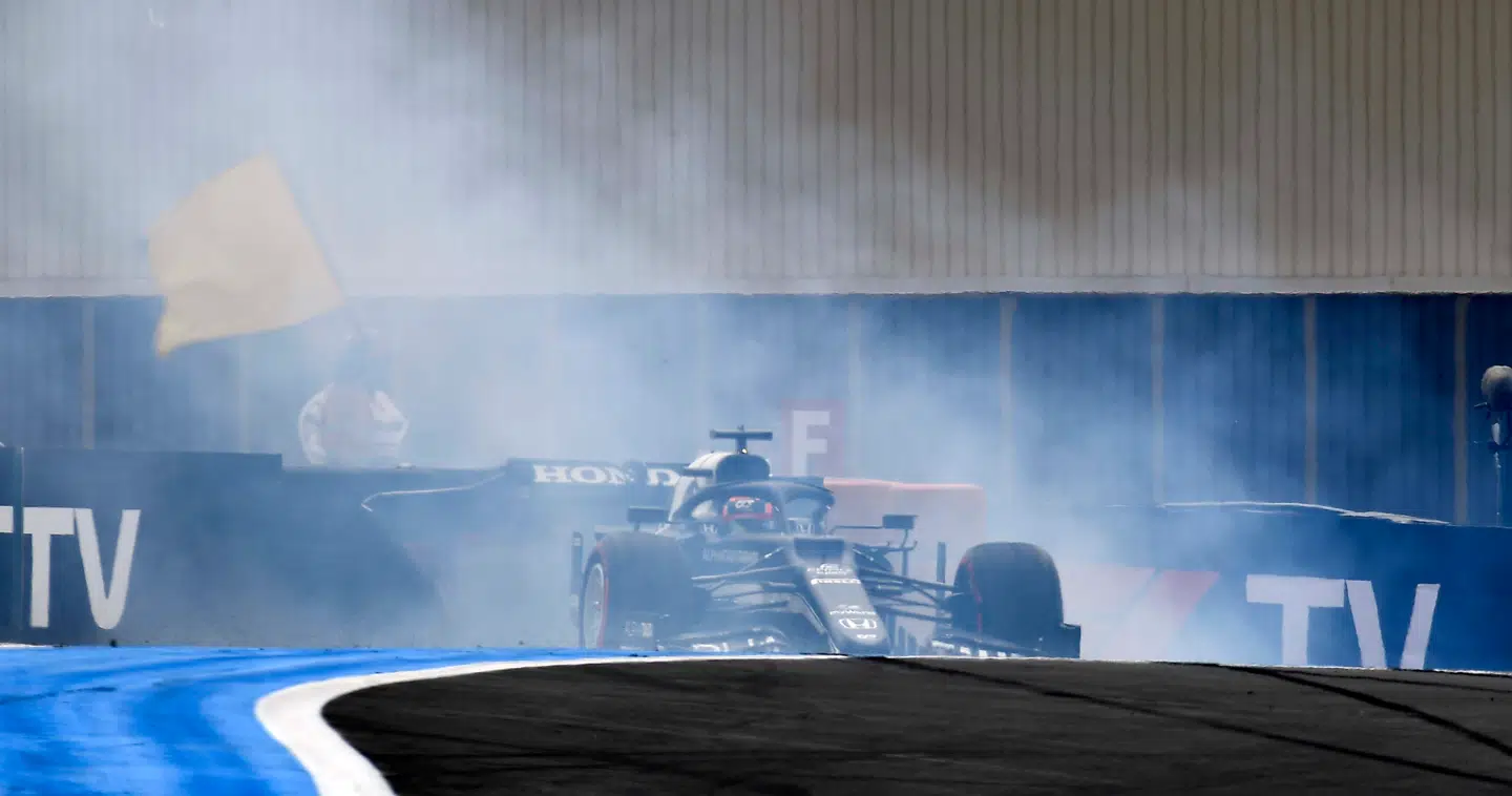 Yuki Tsunoda (Alpha Tauri-Honda) crashede under kvalifikationen og skal derfor starte Frankrigs Grand Prix fra sidste række.