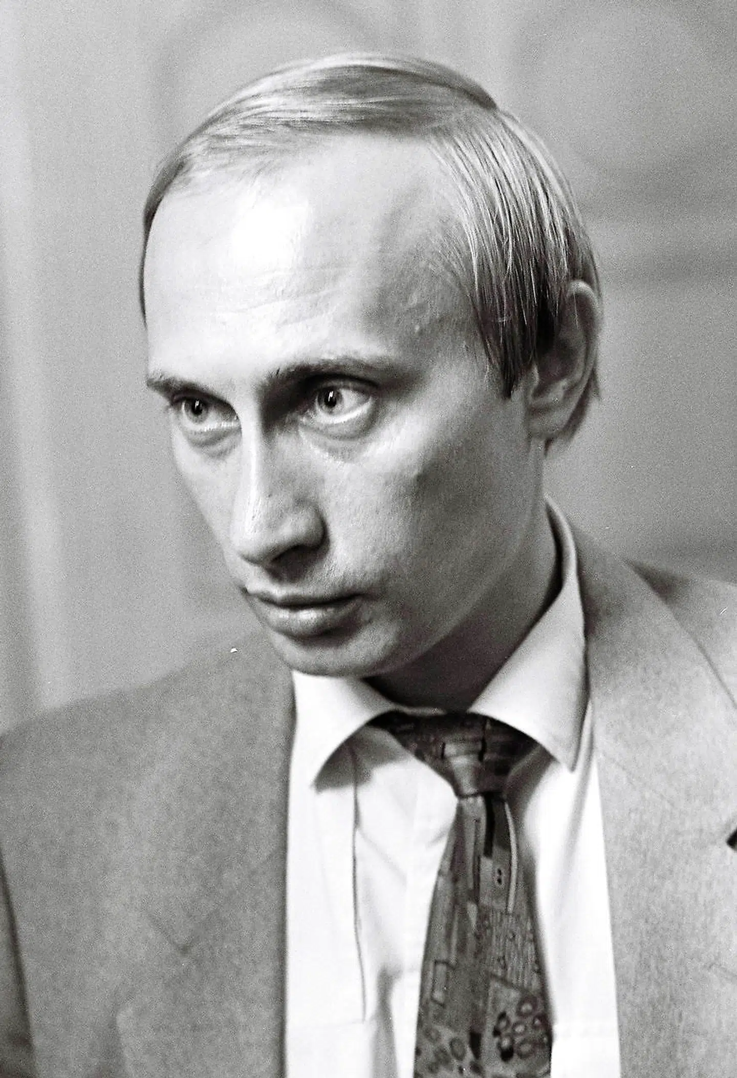 Her ses et foto af Vladimir Putin fra 1991.
