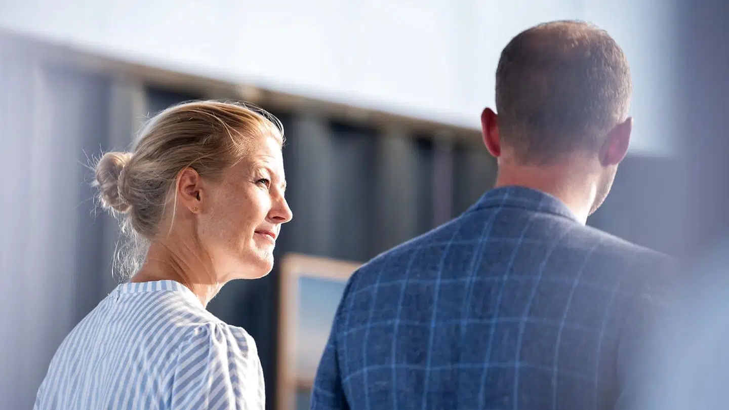 Sofie Carsten Nielsen, der overtog formandsposten efter Østergaard, ønsker ham held og lykke med fremtiden.