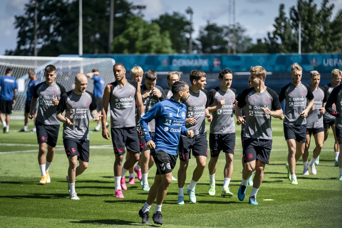 Fodboldlandsholdet har mandag og tirsdag forsøgt at træne så normalt som muligt efter Christian Eriksens kollaps i lørdags. Mads Claus Rasmussen/Ritzau Scanpix