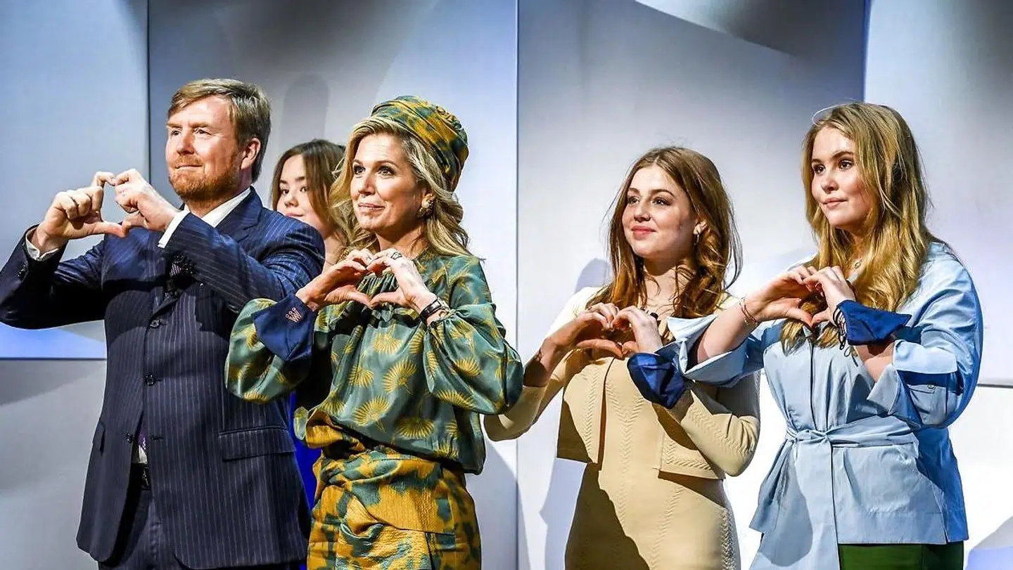 Prinsesse Amalia (yderst til højre) har frasagt sig sin apange ind til videre.
