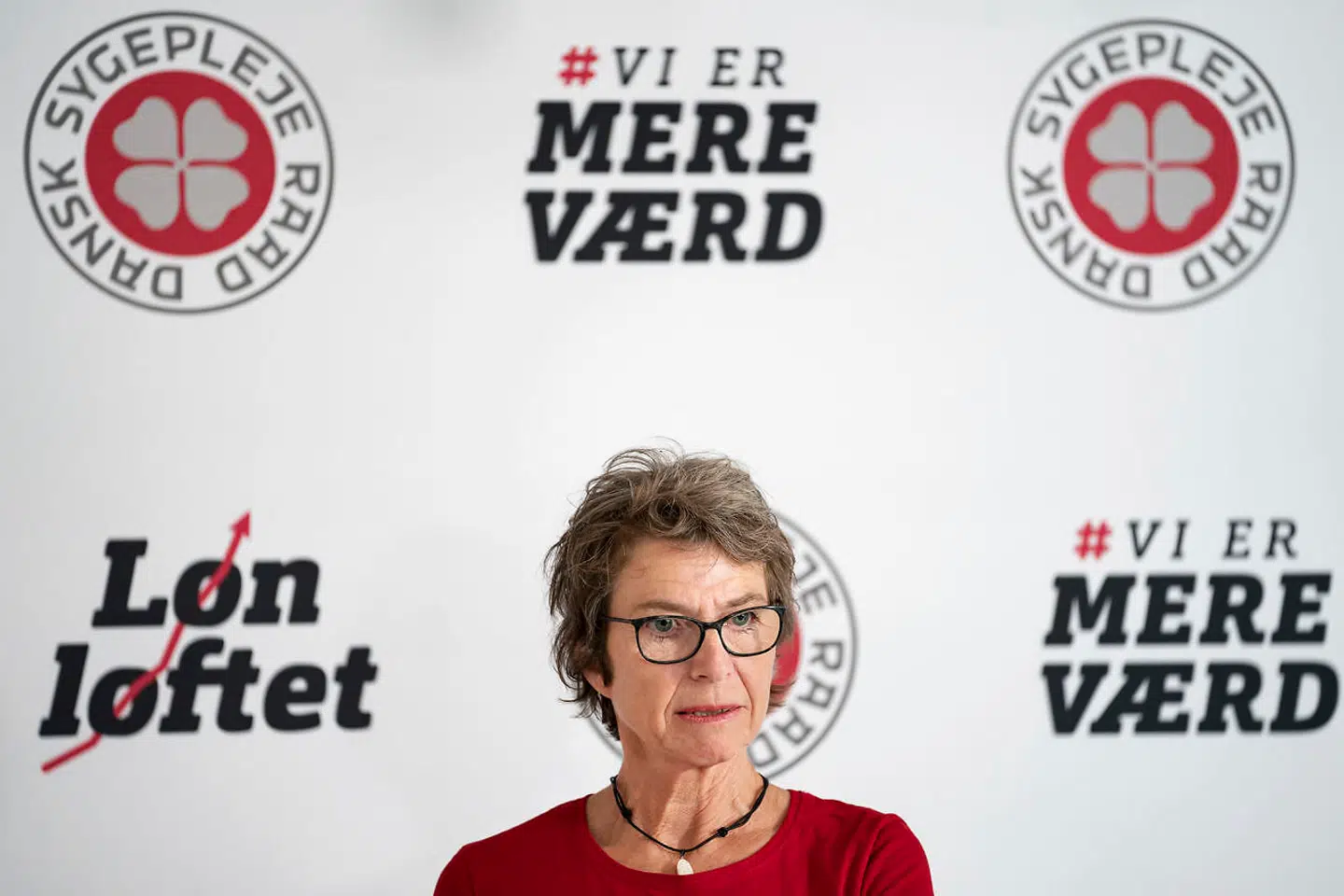 Dansk Sygeplejeråds formand, Grete Christensen, præsenterer resultatet og svarer på spørgsmål på et pressemøde om resultatet af urafstemning om Forligsinstitutionens mæglingsforslag til en aftale for sygeplejersker og radiografer i forbindelse med OK2, i Kvæsthuset i København mandag den 14. juni 2021.. (Foto: Emil Helms/Ritzau Scanpix)