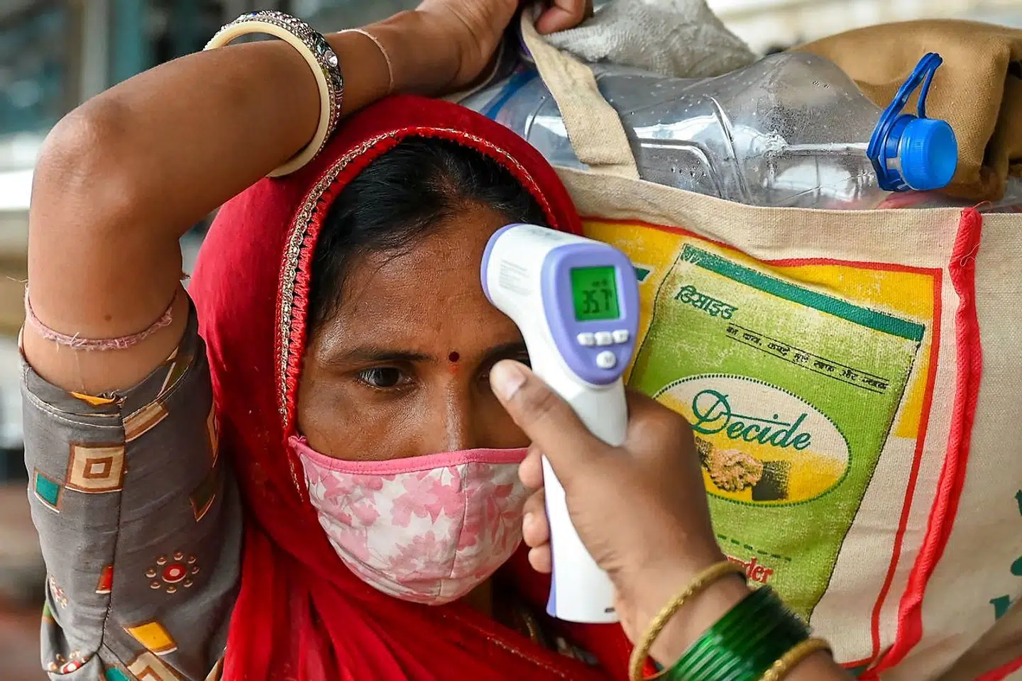 Indiske læger efterlyser flere videnskabelige undersøgelser af den indiske variant af coronavirus.