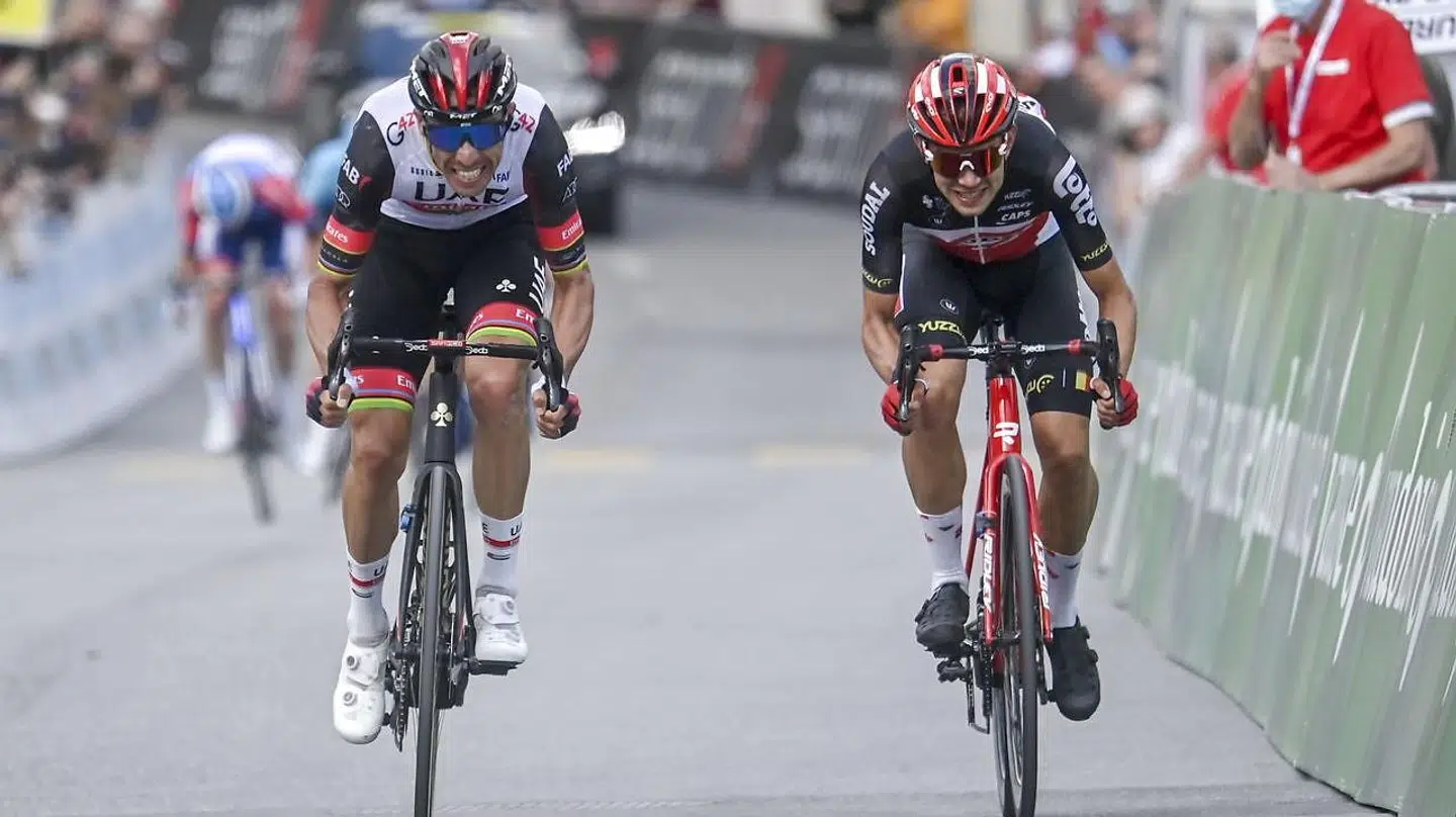 Andreas Kron (th.) i spurten mod Rui Costa.