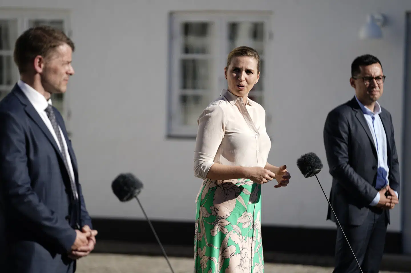 Statsminister Mette Frederiksen, lagmand Brður Steig Nielsen og formand for Naalakkersuisut Múte Bourup Egede afholder doorstep efter rigsmødet på Marienborg i Kongens Lyngby, torsdag den 10. juni 2021. Mads Claus Rasmussen/Ritzau Scanpix