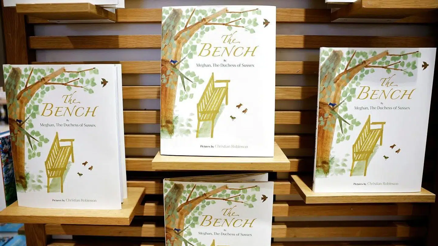 Sådan ser Meghan Markles bog, 'The Bench', ud.