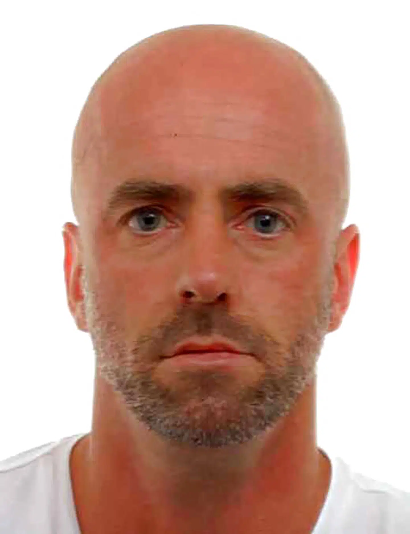 På trods af en tre uger lang intens menneskejagt på Jürgen Conings, så er militærmanden stadig på fri fod