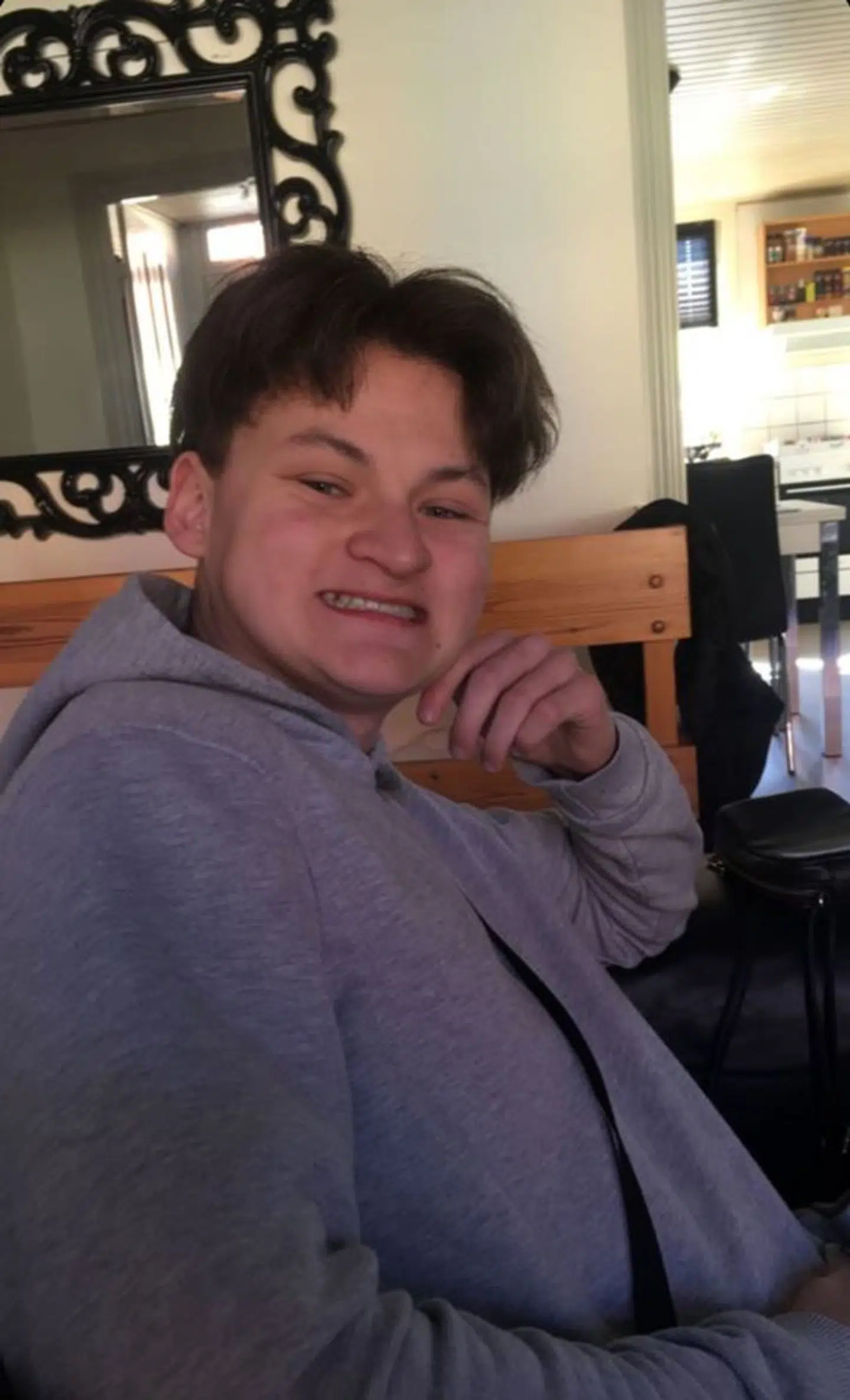 Bornholms Politi efterlyser 20-årige Nicki Aabank Gudbergsen.