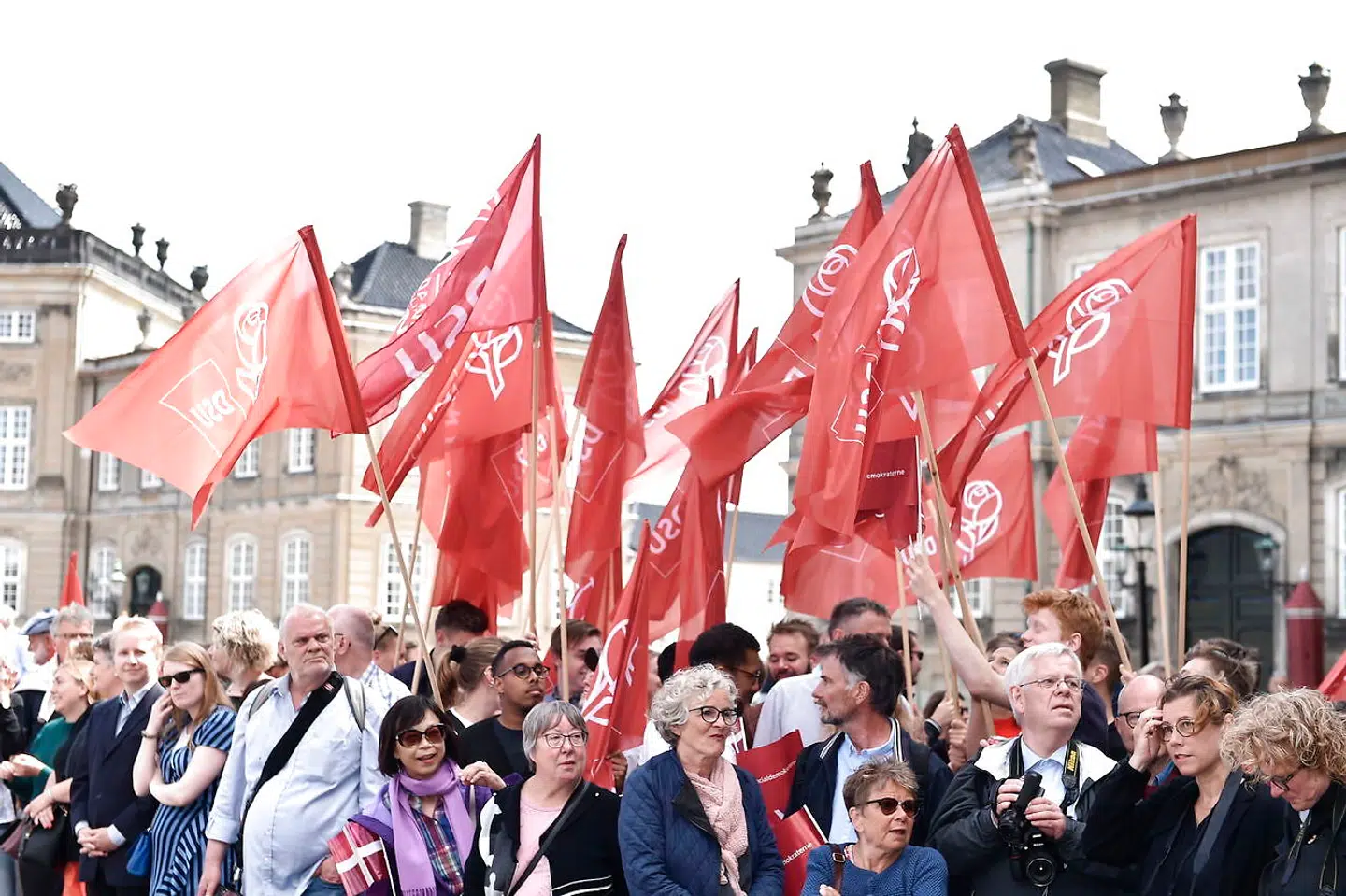 DSU på plads. Præsentationen af den nye S-regering på Amalienborg i København, torsdag den 27. juni 2019. Torsdag præsenterer Socialdemokratiet den nye regering efter flere uger med forhandlinger. (Foto: Mads Claus Rasmussen/Scanpix 2019)