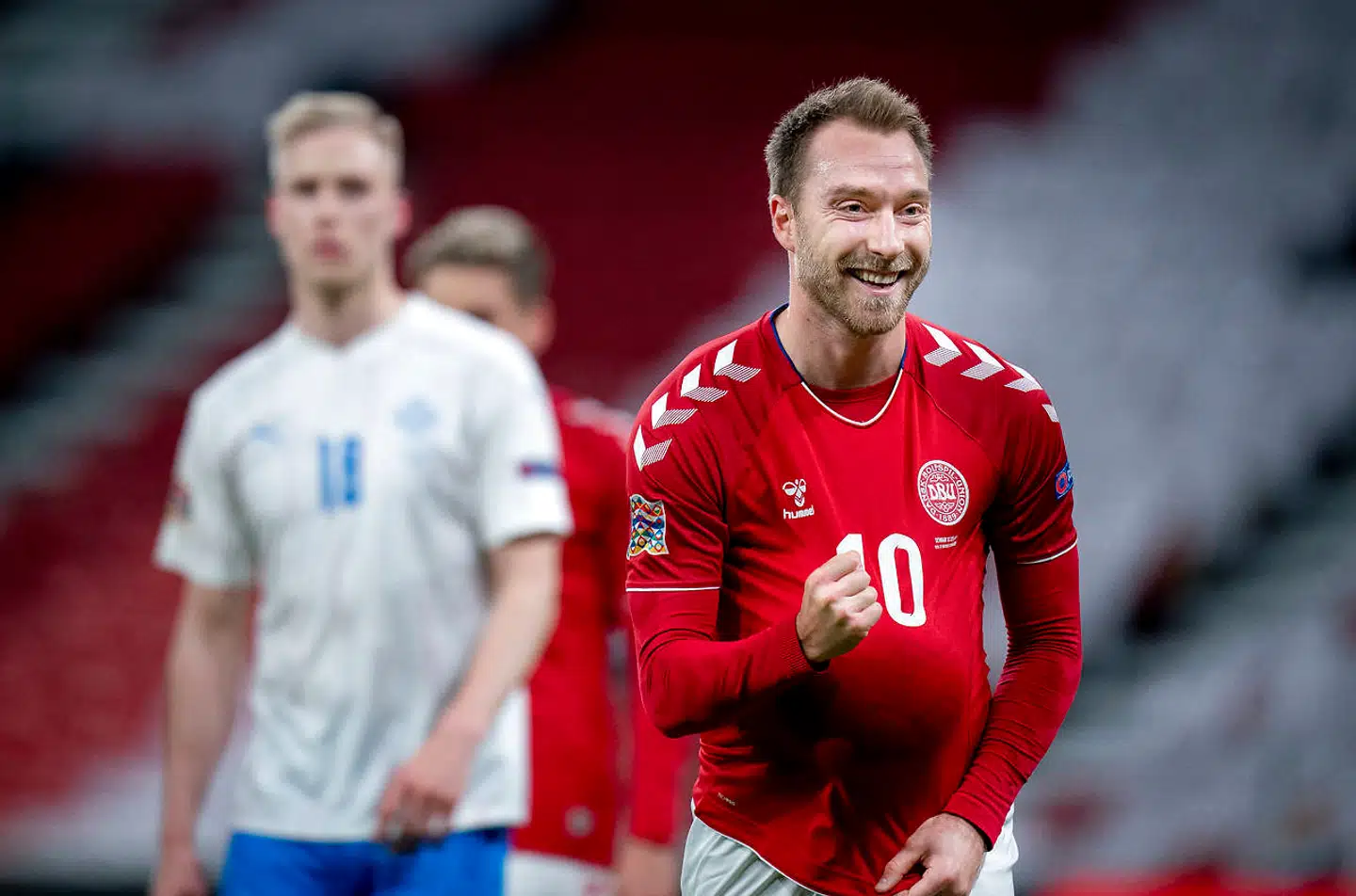 Christian Eriksens fik en datter sidste år og har en søn, der er fyldt tre år, mens han selv er i fuld gang med EM-forberedelserne. Men han er indstillet på, at landsholdets succes kan give afsavn i forhold til familien.