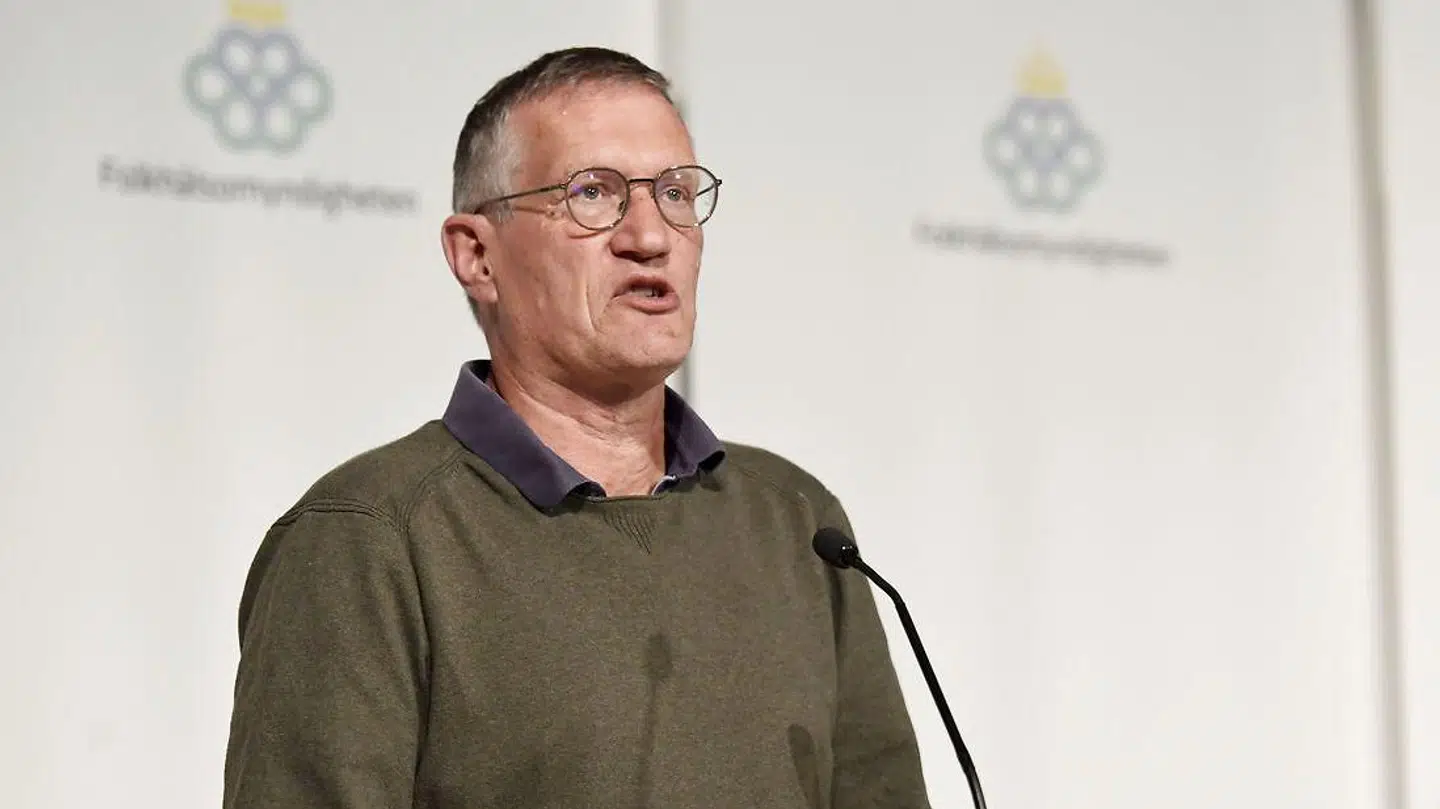 Anders Tegnell, statsepidemiolog ved Folkhälsomyndigheten, mener at svenskere under rejser til Danmark skal tage sig særligt i agt for corona. Danske eksperter mener, det er er lige omvendt.