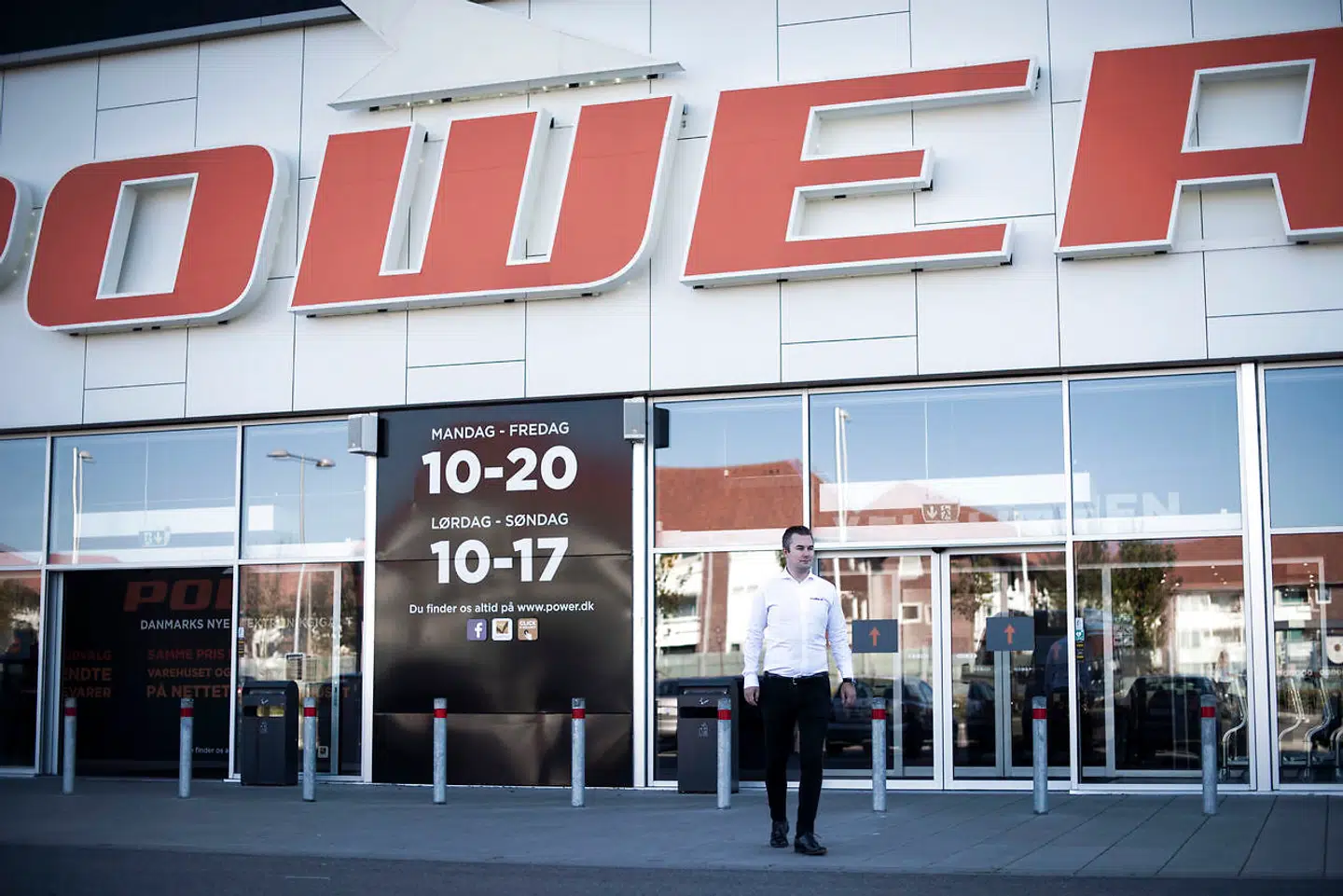 Salgchef i Power Simon Frølich forventer, at det kan blive svært at få fat på en række varer op til jul. (Arkivfoto)