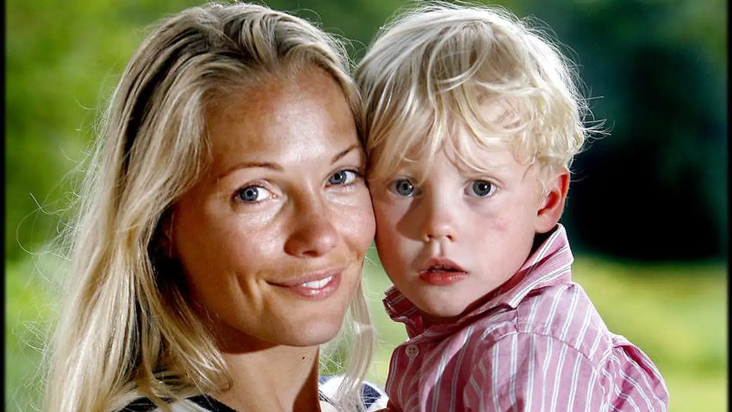 Caroline Fleming med sønnen Alexander, da hun deltog i TV 2s serie.