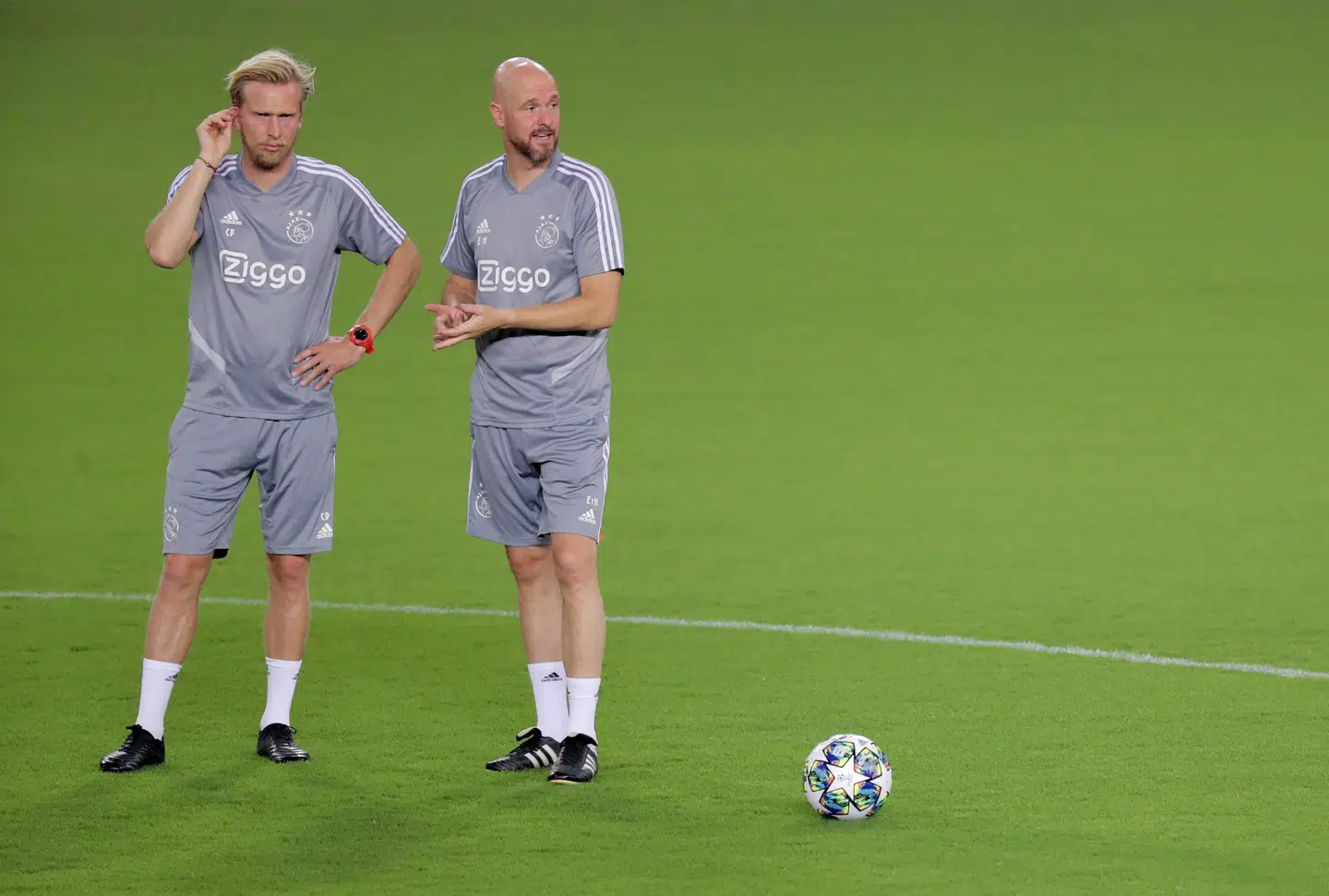 Christian Poulsen med cheftræner Erik ten Haag.