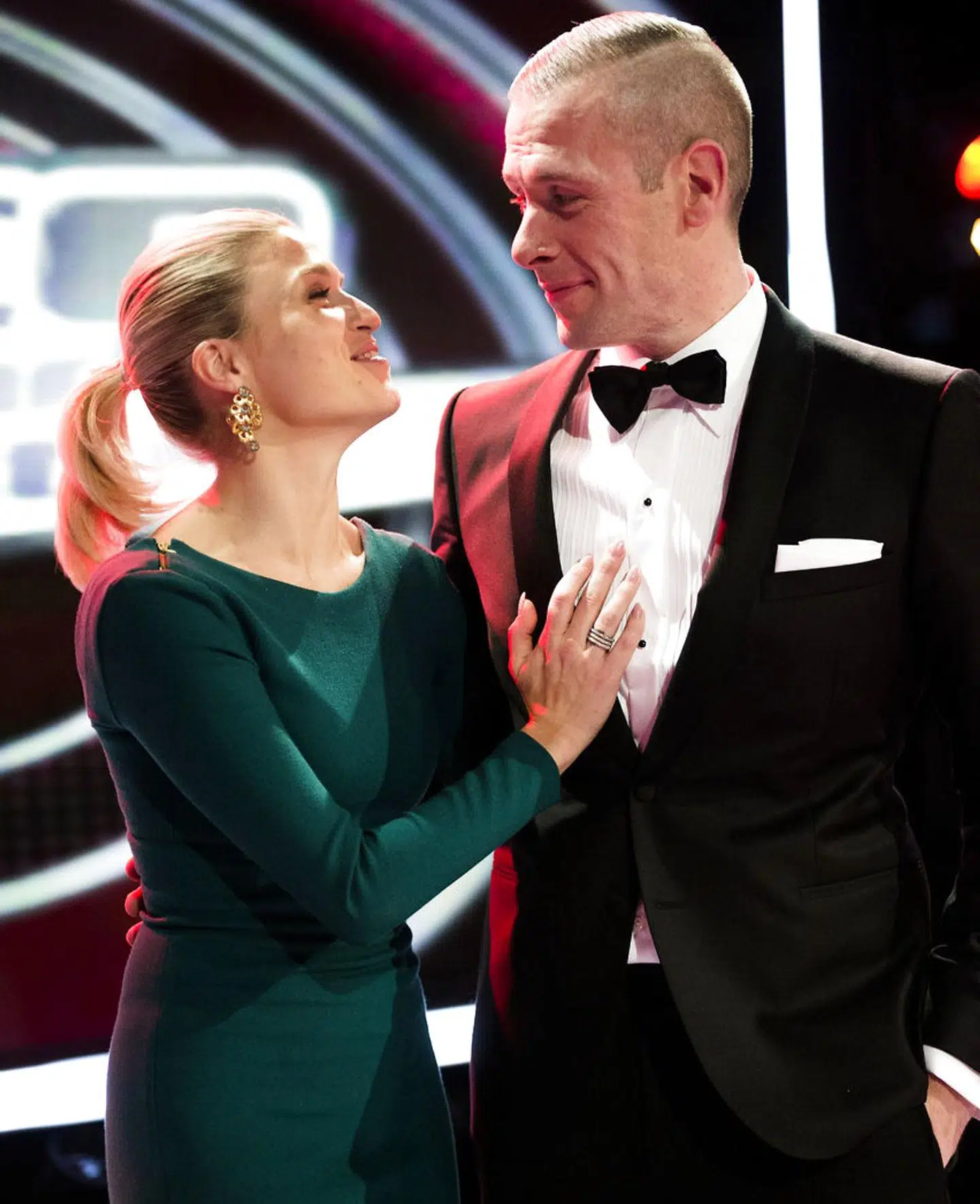 Christiane Schaumburg-Müller og Liam O'Connor fotograferet på scenen efter finalen i 'Voice - Danmarks største stemme' 2012, hvor rapperen var coach.