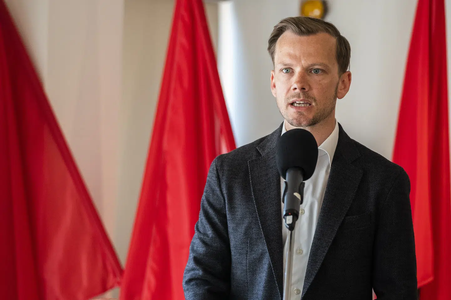 Peter Hummelgaard (S) vil kun indføre nyt ydelsessystem, hvis det passer med, at der samtidig indføres en arbejdspligt på 37 timer for nyankomne udlændinge og andre med et særligt integrationsbehov. (Arkivfoto) Martin Sylvest/Ritzau Scanpix