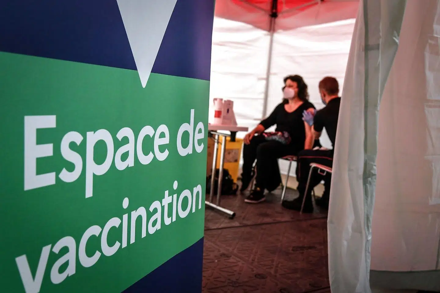 27. december sidste år begyndte vaccinationsprogrammet i Frankrig. Indtil videre er mere end 23 millioner vaccineret i landet.