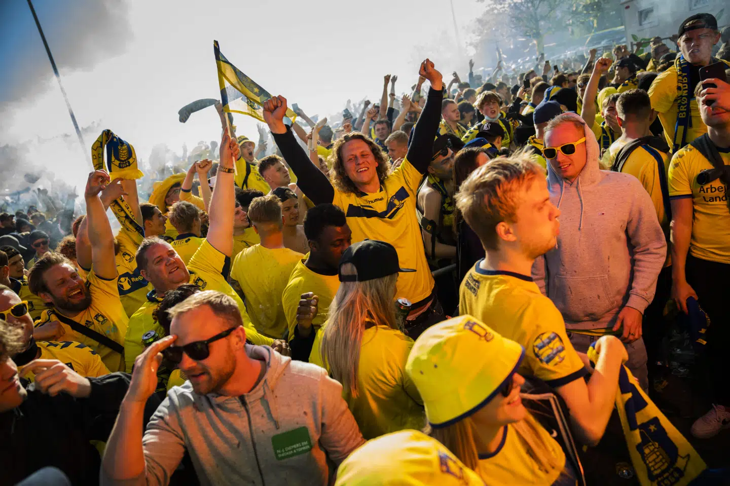 Brøndbyfans i tusindvis fejrede guldet til Brøndby mandag 24. maj. (Arkivfoto). Martin Sylvest/Ritzau Scanpix