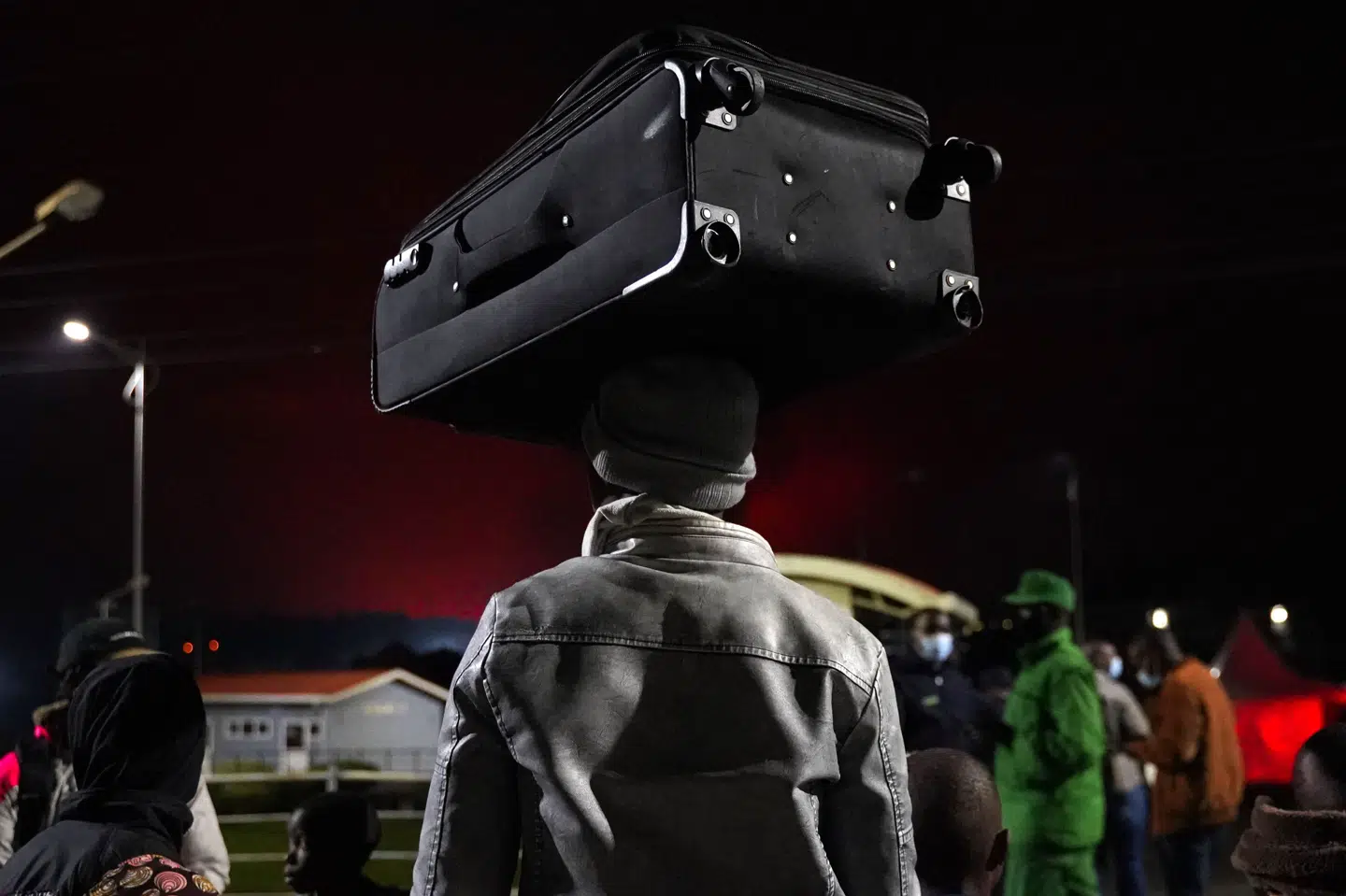 Tusindvis af mennesker er i den seneste uges tid flygtet fra DR Congo af frygt for, at vulkanen Nyiragongo ville sende en livsfarlig strøm af lava mod byen Goma i den østlige del af landet. Nu begynder mange at vende tilbage igen. (Arkivfoto) Simon Wohlfahrt/Ritzau Scanpix