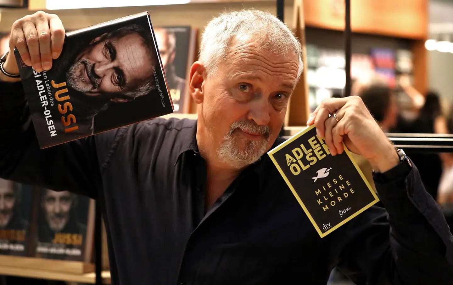 Jussi Adler-Olsen har skrevet ti bøger om Afdeling Q, som er oversat og solgt til hele verden.