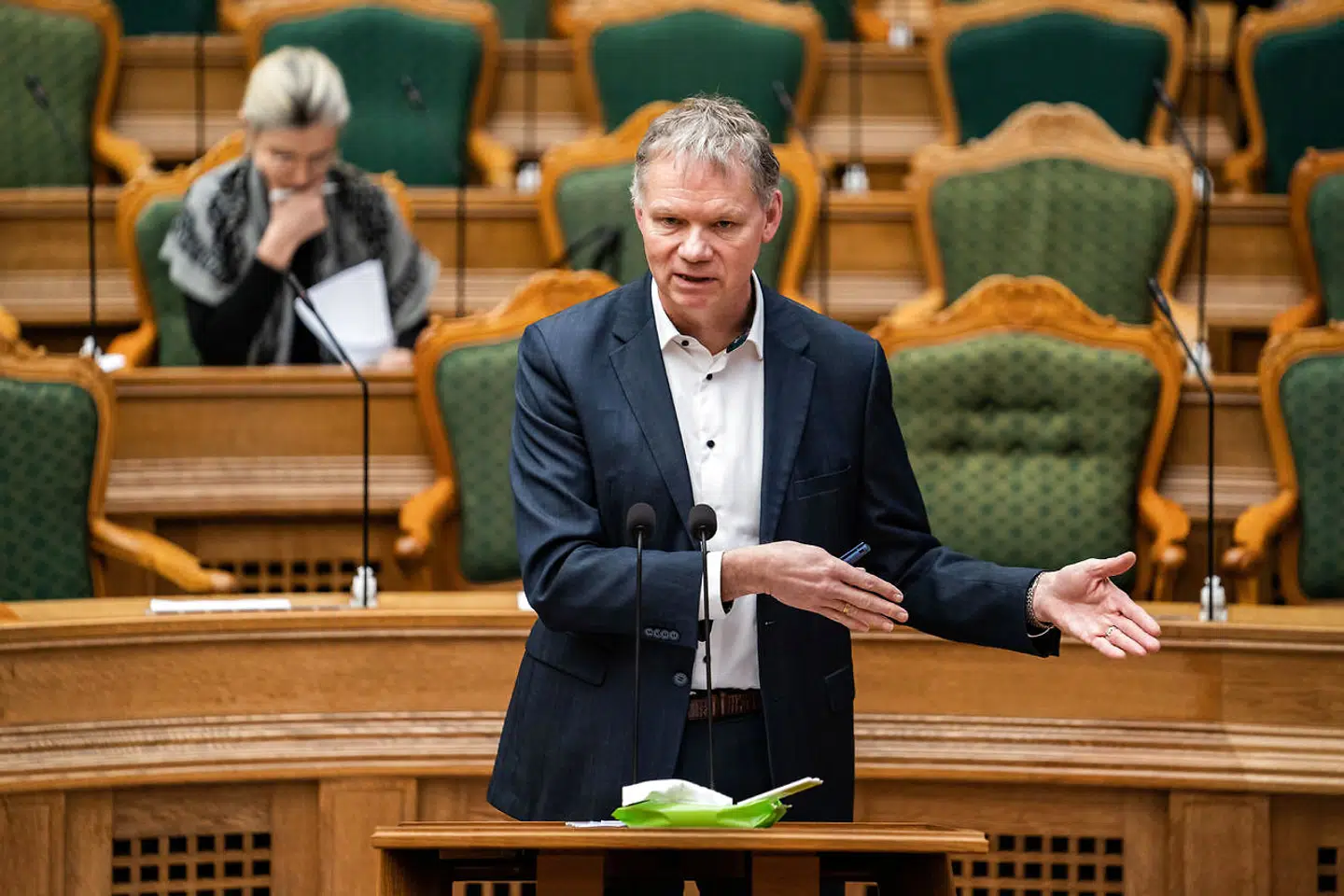 »Det er en stor gave for de borgmestre, der kan fremvise resultater og udvikling på grund af en god forbindelse til regeringen. Jeg kender ikke processen, der er gået forud, men det lyder skævt,« siger DFs uddannelsesordfører, Jens Henrik Thulesen Dahl.