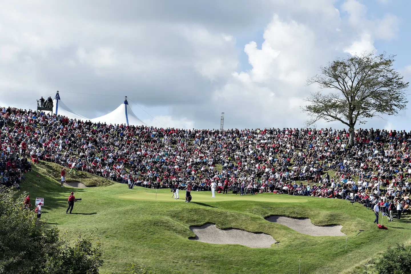 Der plejer normale år at være mellem 12.000 og 18.000 tilskuere om dagen til golfturneringen Made in Himmerland. (Arkivfoto.) Henning Bagger/Ritzau Scanpix