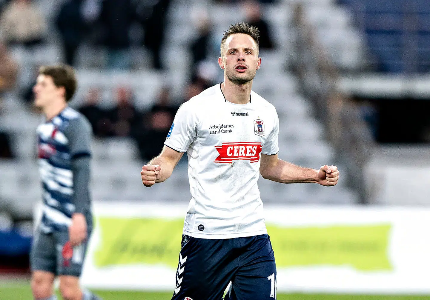 Lars Højer Nielsens søn Casper Højer har været en profil for AGF de seneste par sæsoner. Han er for nylig skiftet til Sparta Prag.