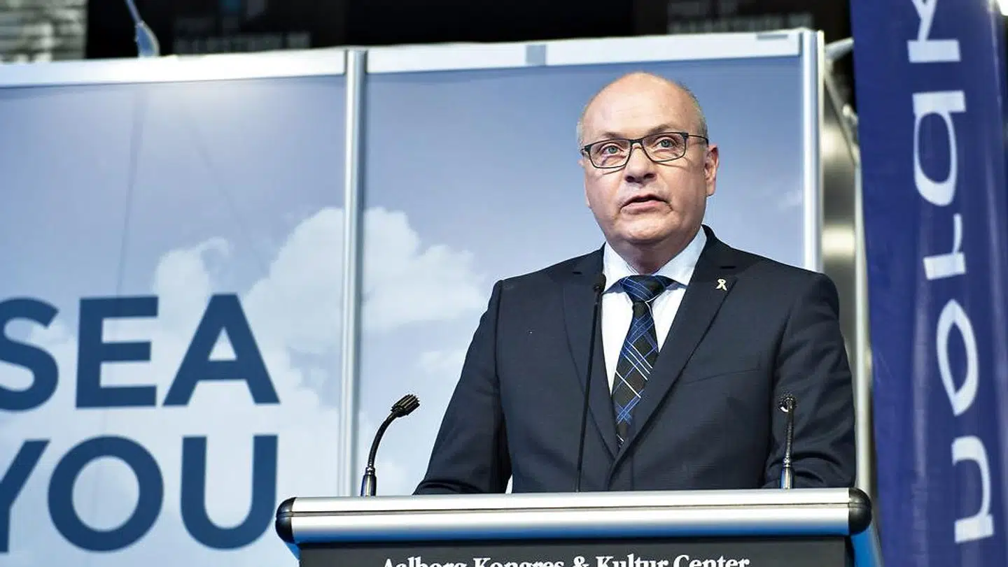 »Far her« - eller Venstrepolitiker og næstformand i EU-Parlamentets fiskeriudvalg Søren Gade havde været bedre for Venstre som formand end Løkke ovenpå balladen i kælderen i Odense Congress Center 2014, skriver Venstreprofilen Lars Krarup i sin nye bog.