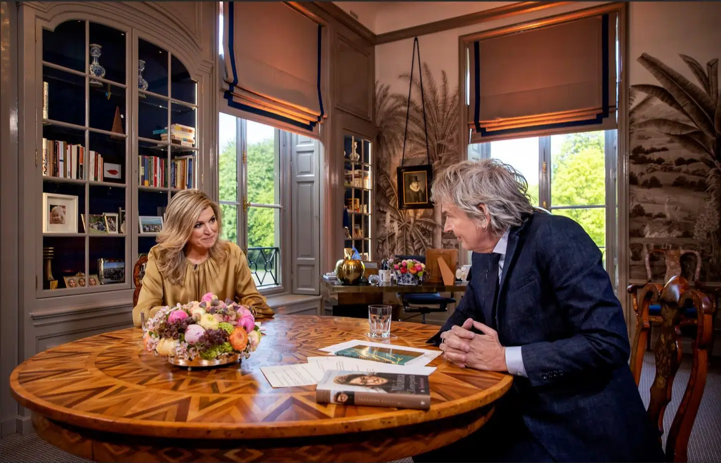 Den hollandske dronning Máxima tog imod den hollandske tv-vært Matthijs van Nieuwkerk i sit hjem på Huis ten Bosch-paladset i den hollandske storby Haag til et stort fødselsdagsinterview til den hollandske tv-kanal NPO 1.