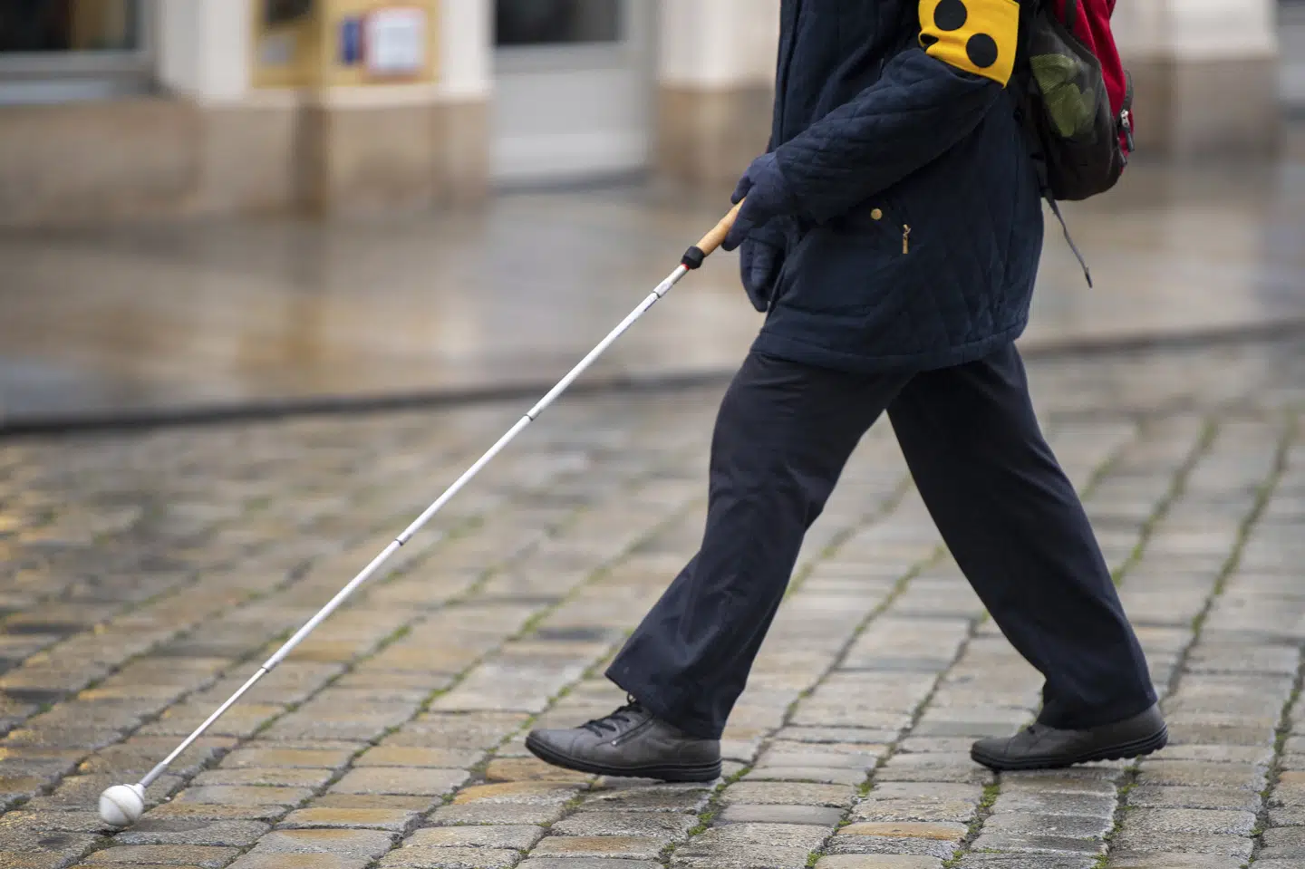 Efter behandling og med særlige briller på var tidligere blind mand i stand til at finde og røre en notesbog på et bord foran sig 92 procent af gangene. (Arkivfoto.) Monika Skolimowska/Ritzau Scanpix