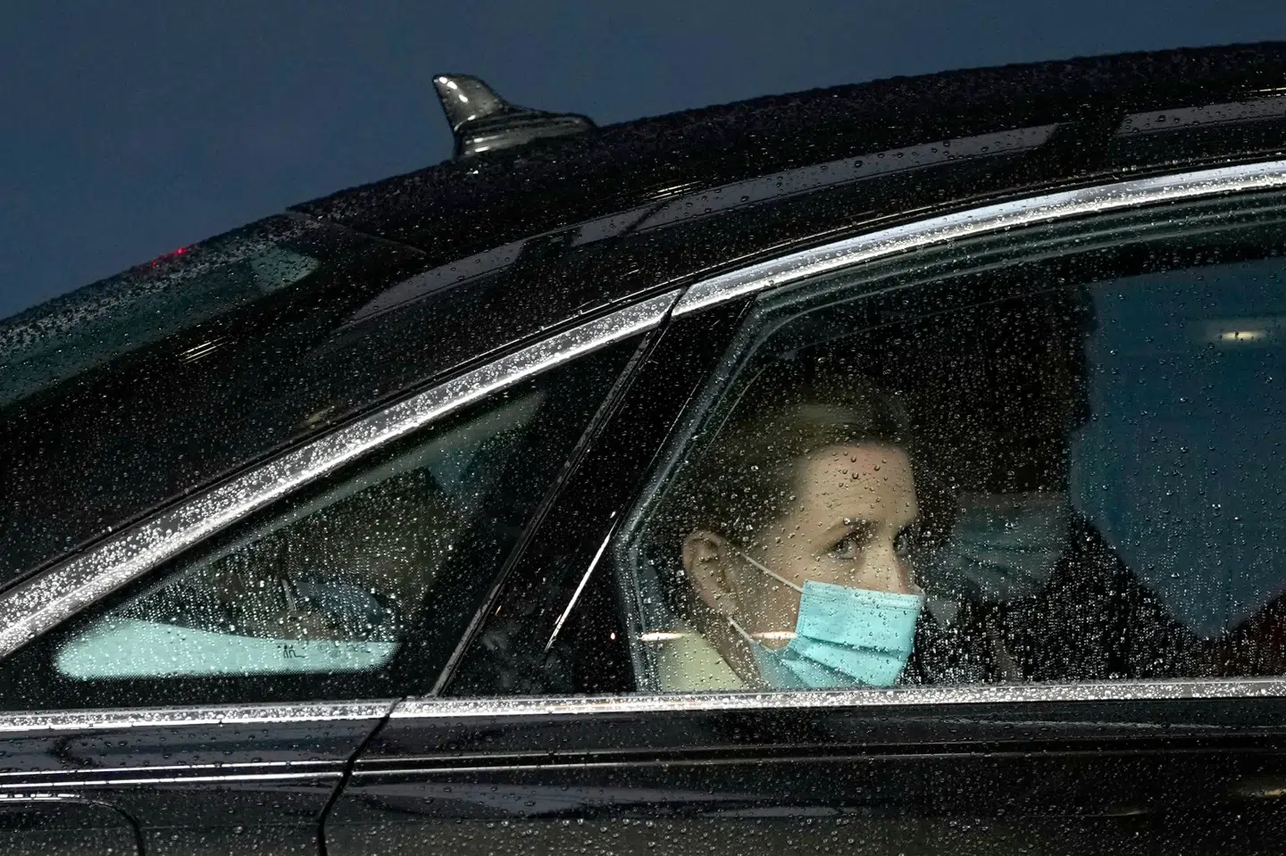 Rusland står bag provokerede handlinger i både EU og i tidligere sovjetrepublikker, og det fordømmes af EU's stats- og regeringschefer, som beder EU's udenrigschef udarbejde en rapport med politisk oplæg til håndteringen af den krævende relation. Francisco Seco/Ritzau Scanpix