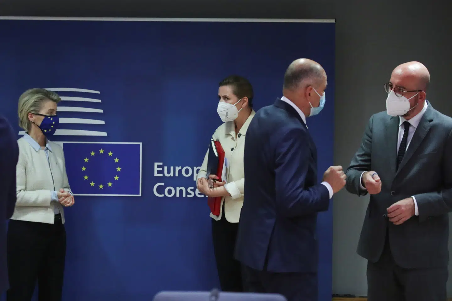 EU's stats- og regeringschefer er enige om at ville forbyde hviderussiske fly at flyve i EU's luftrum. Yves Herman/Reuters