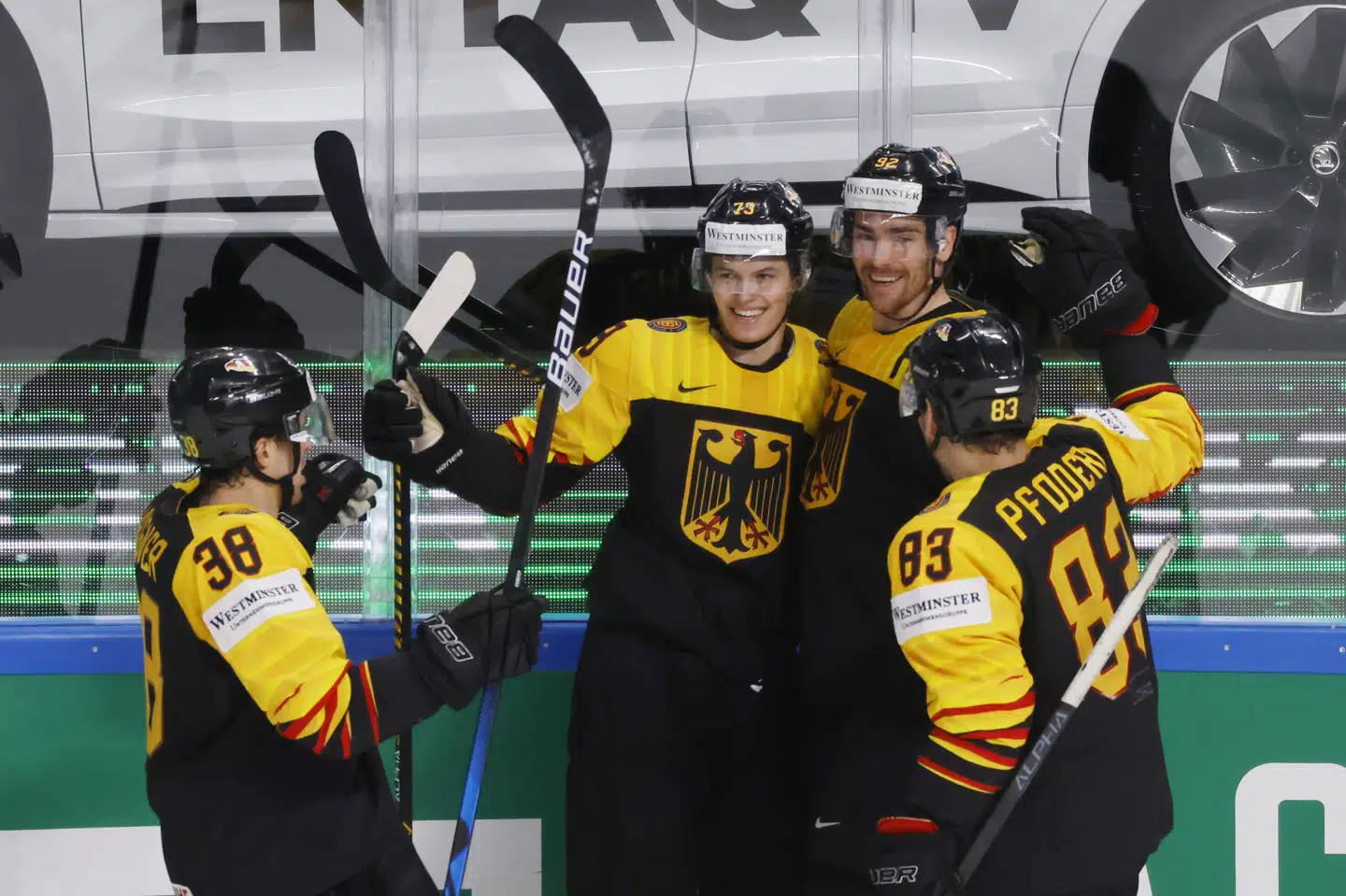Tyskland er tæt på avancement til kvartfinalerne efter en 3-1-sejr over Canada ved VM i ishockey. Vasily Fedosenko/Reuters