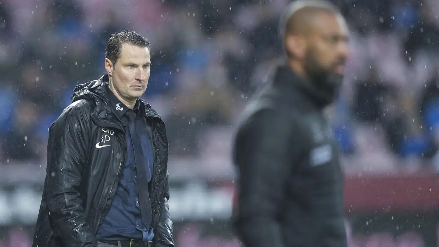 Brian Priske (tv.) under søndagens kamp mod AGF.