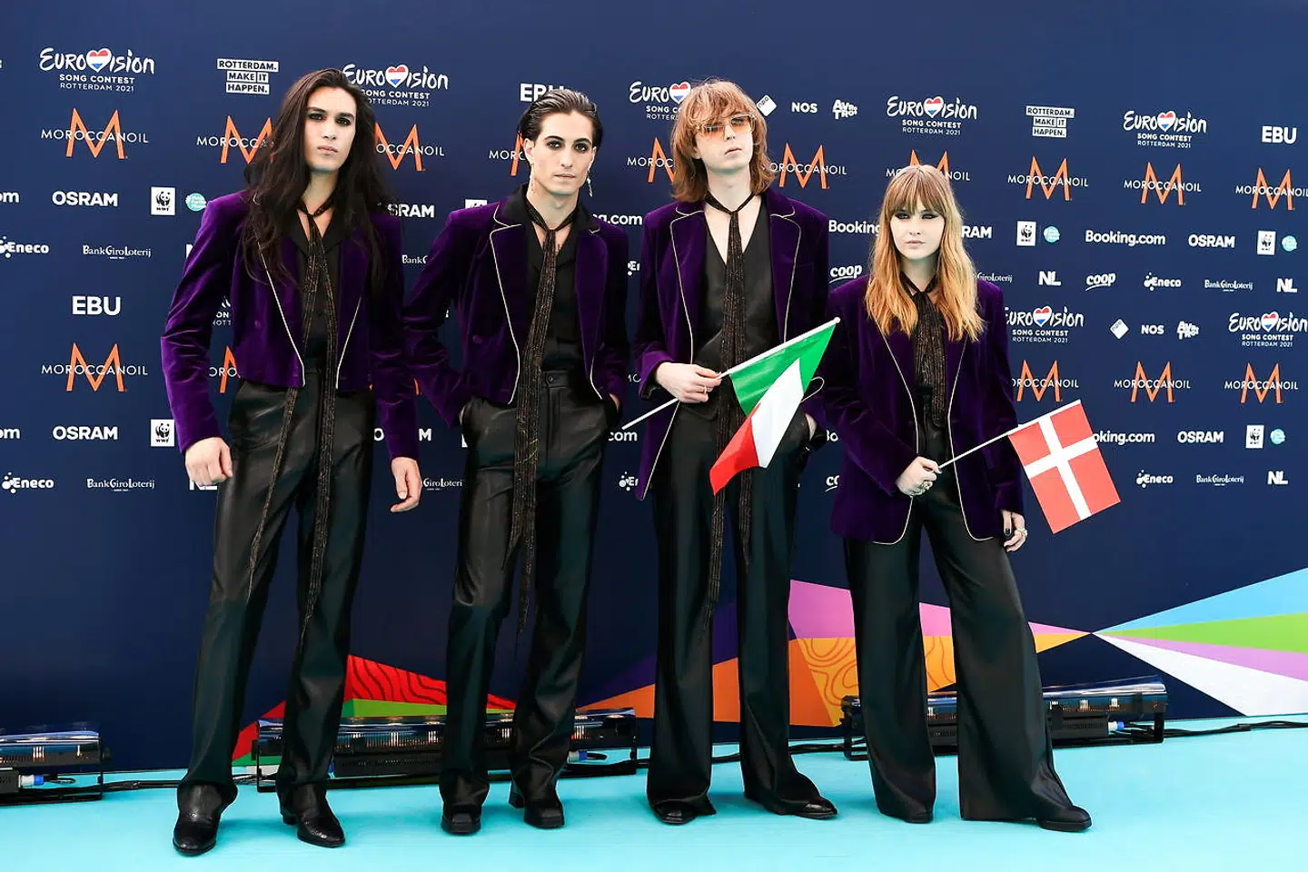 Her ses det italinske rockband 'Måneskin', hvor halvt-danske Victoria er bassit.