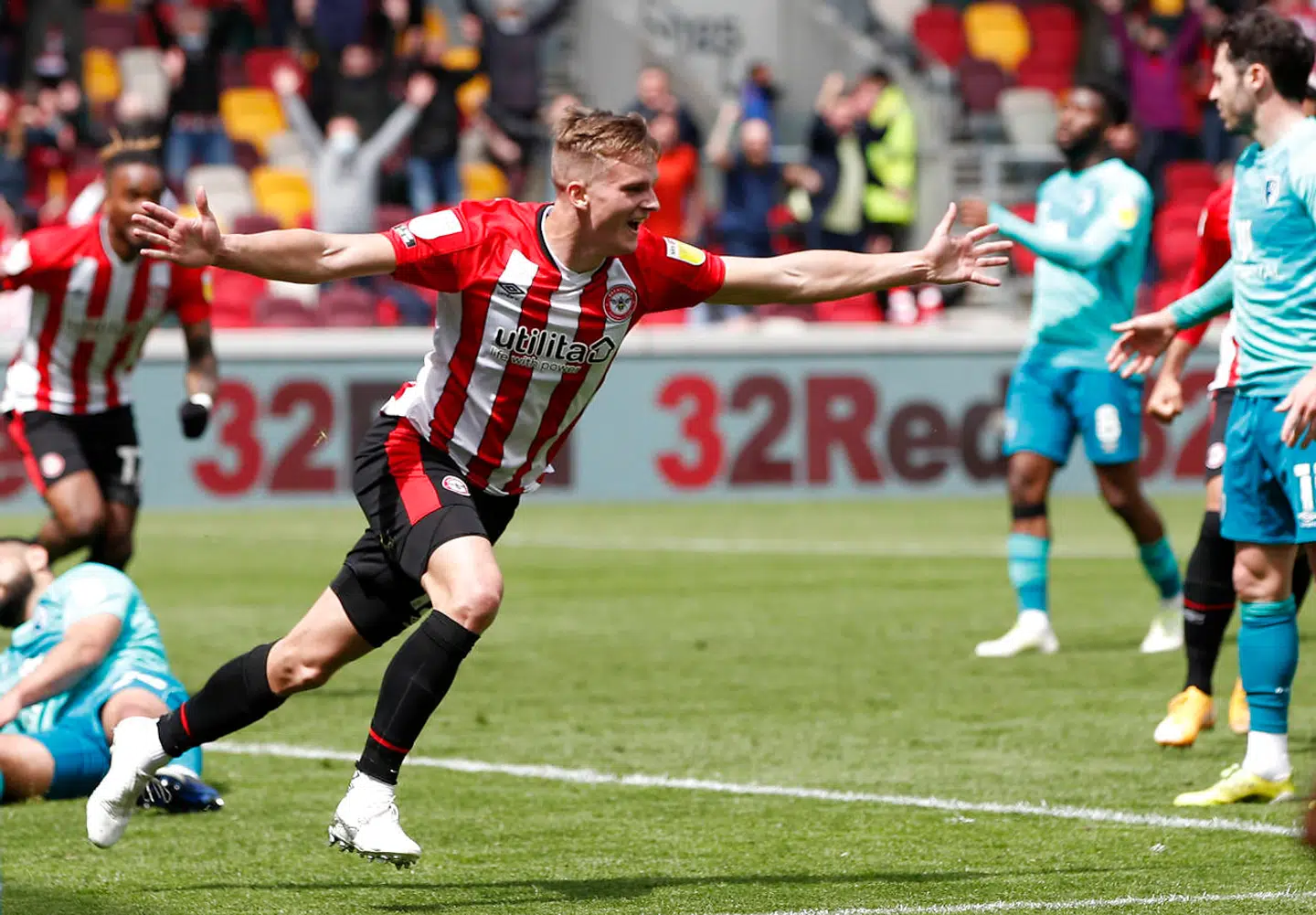 Soccer Football - Championship Play-Off Semi Final Second Leg - Brentford v AFC Bournemouth - Brentford Community Stadium, London, Britain - May 22, 2021 Brentford's Marcus Forss celebrates scoring their third goal Action Images via Reuters/Paul Childs EDITORIAL USE ONLY.No use with unauthorized audio, video, data, fixture lists, club/league logos or 'live' services. Online in-match use limited to 75 images, no video emulation.No use in betting, games or single club /league/player publications. Please contact your account representative for further details.
