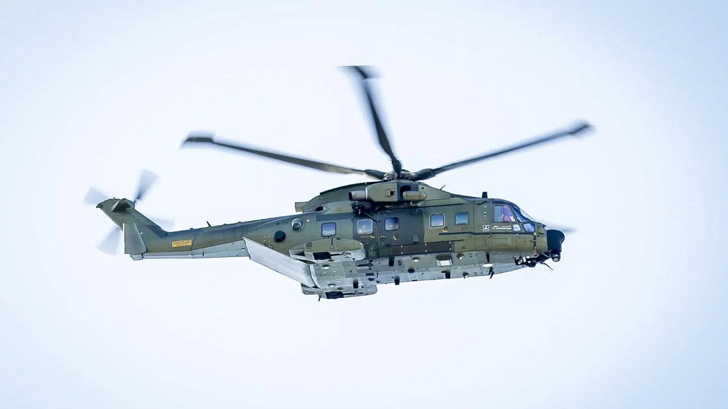 Fem skibe og en redningshelikopter deltog i aktionen natten til lørdag. Foto: Arkiv, Scanpix