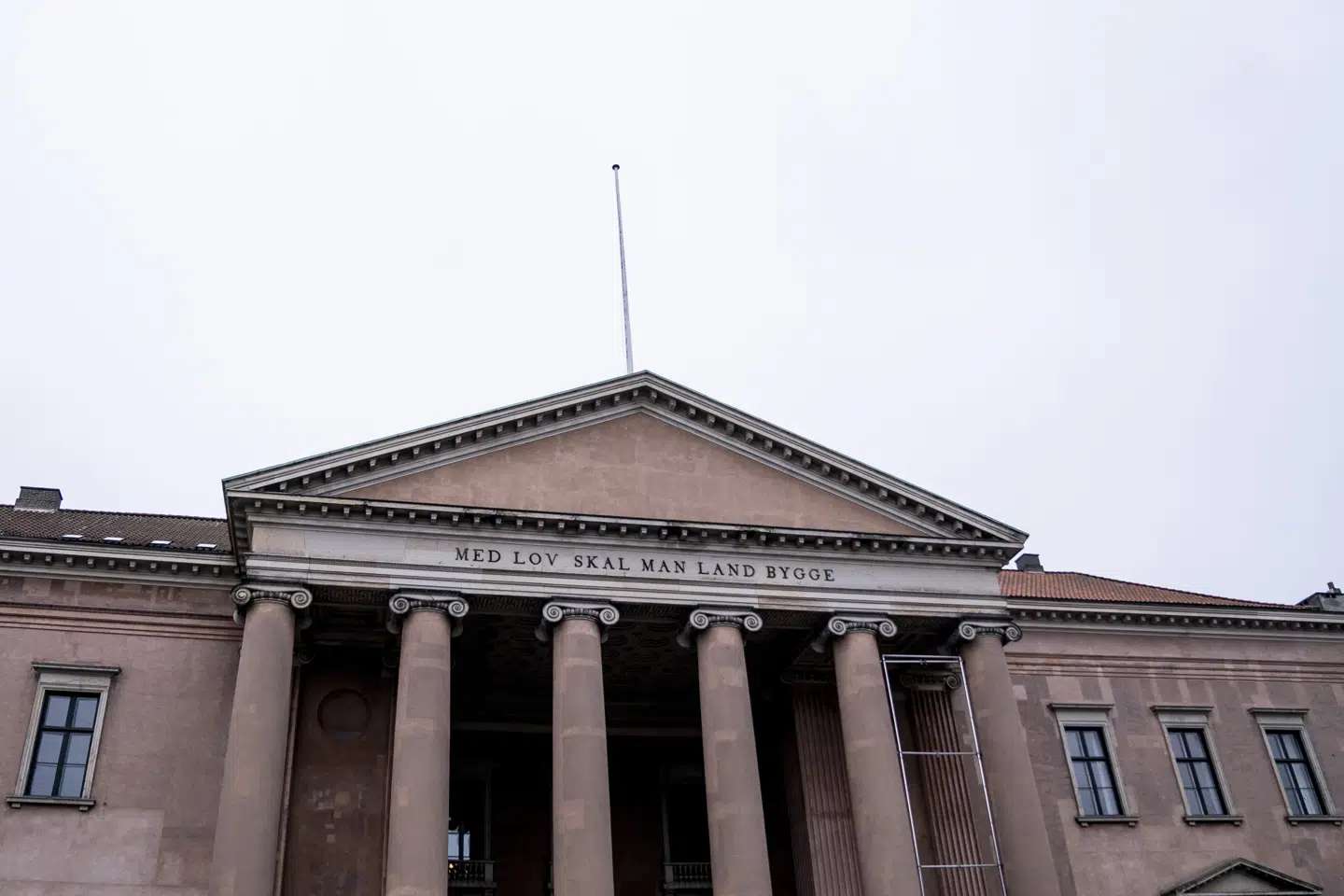 Seks mænd er efter et grundlovsforhør i Københavns Byret torsdag blevet varetægtsfængslet i 27 dage for smugling af en stor mængde hash til Sverige. (Arkivfoto) Liselotte Sabroe/Ritzau Scanpix