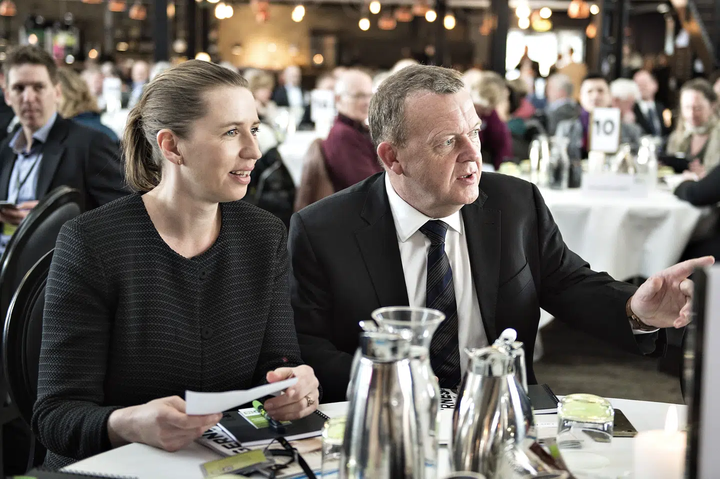 Danske Regioner har ofte besøg af statsministeren, når der holdes generalforsamling som her ved en tidligere lejlighed i Aarhus, hvor Lars Løkke Rasmussen (V) var statsminister. I år deltog statsminister Mette Frederiksen (S) dog kun virtuelt i en optaget tale. Det skete med henvisning til coronavirus. Henning Bagger/Ritzau Scanpix